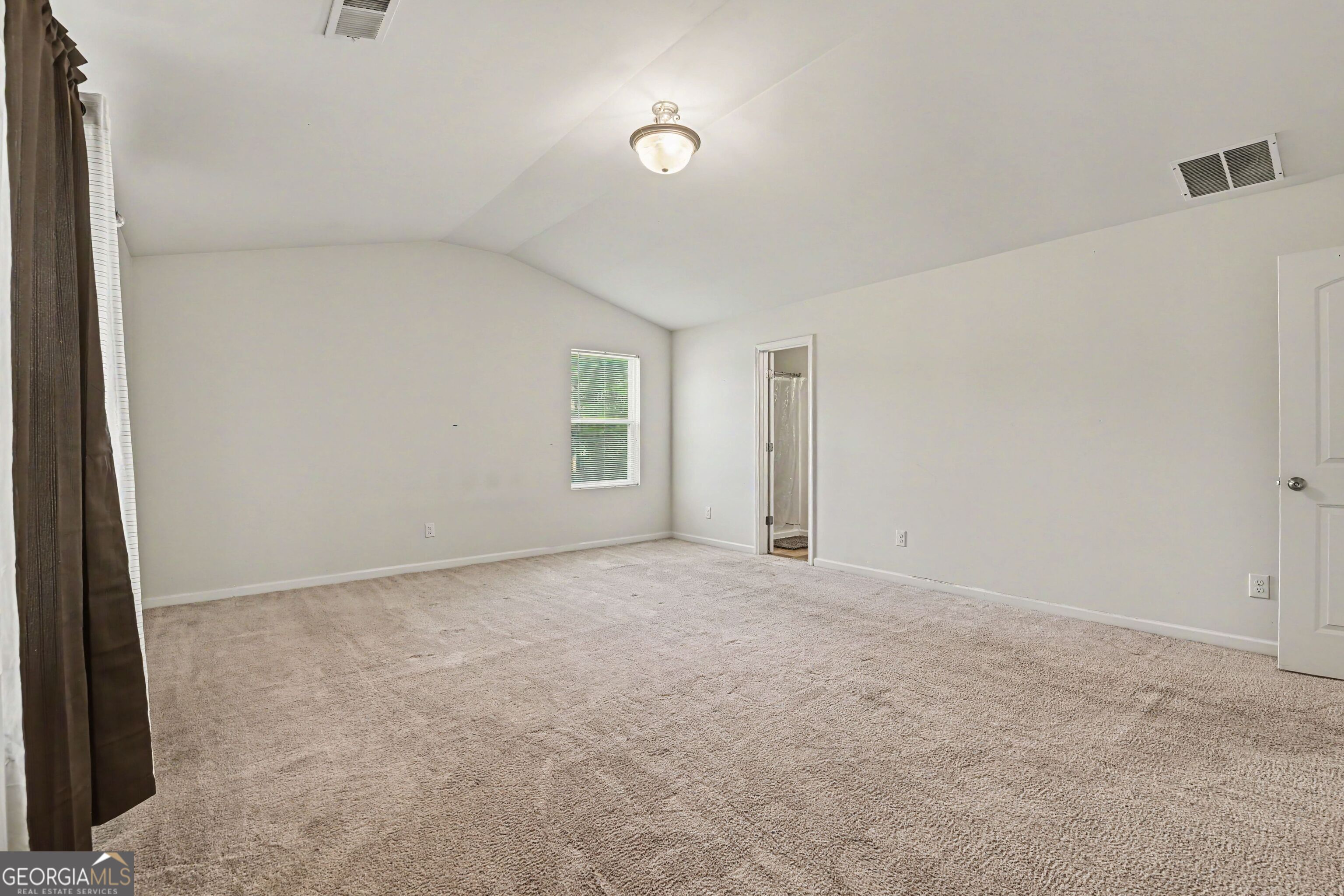 2072 Cedar Walk Drive Property Photo 7