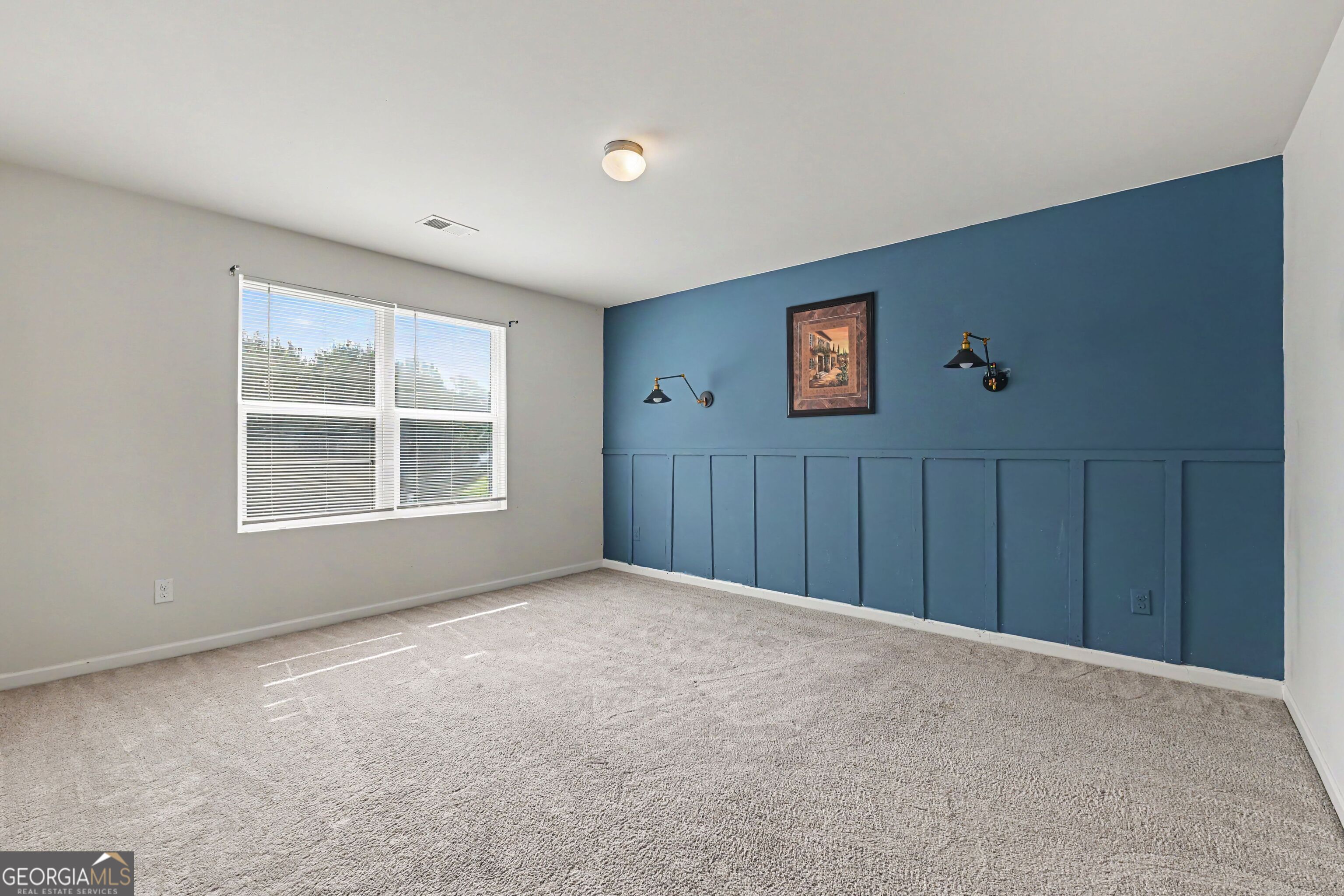 2072 Cedar Walk Drive Property Photo 10