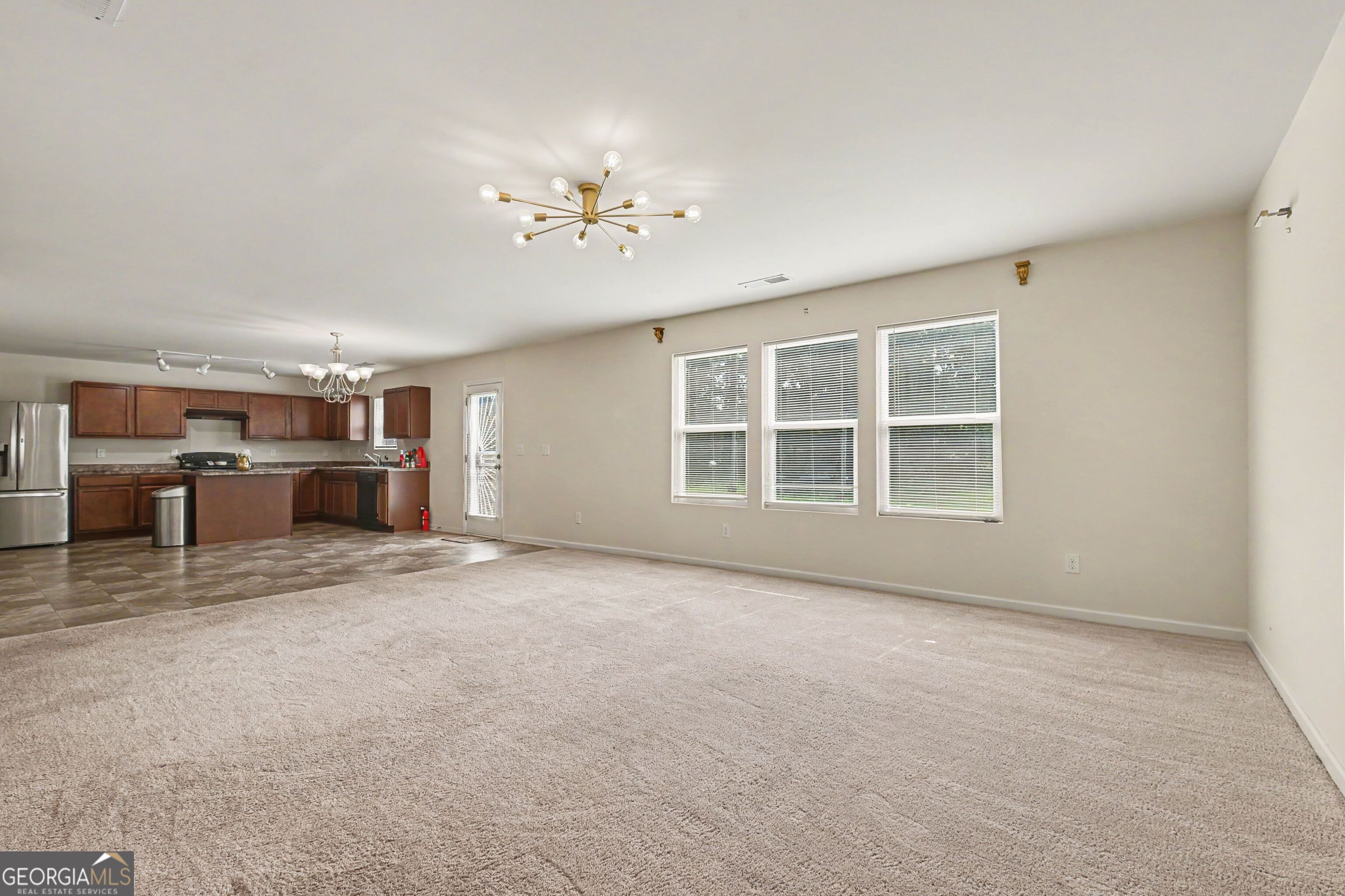 2072 Cedar Walk Drive Property Photo 15