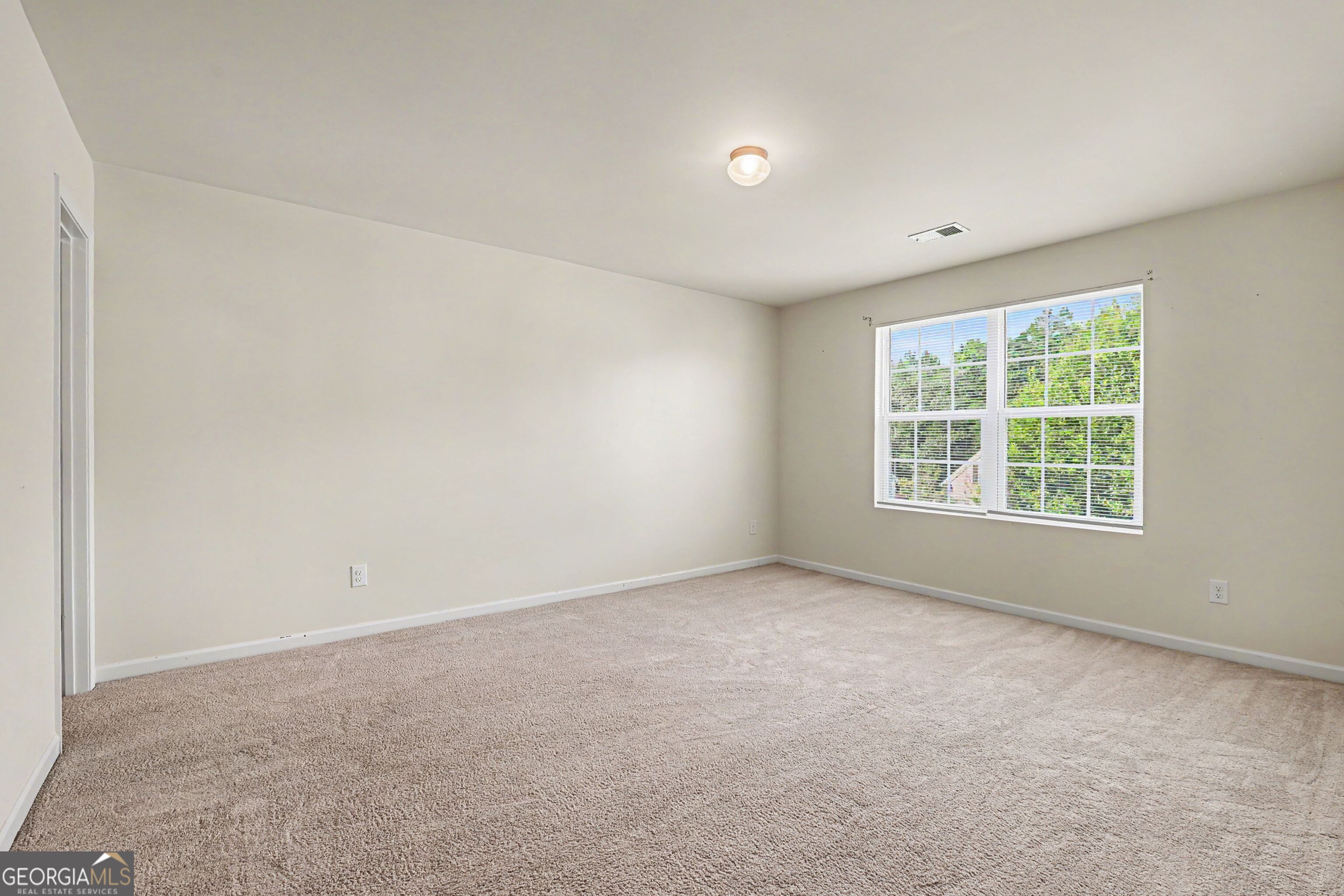 2072 Cedar Walk Drive Property Photo 23