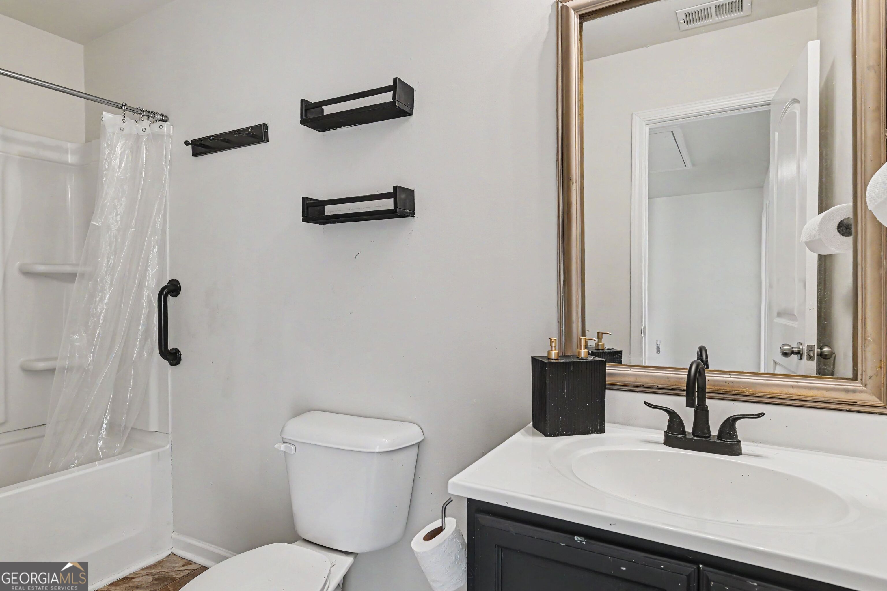 2072 Cedar Walk Drive Property Photo 35