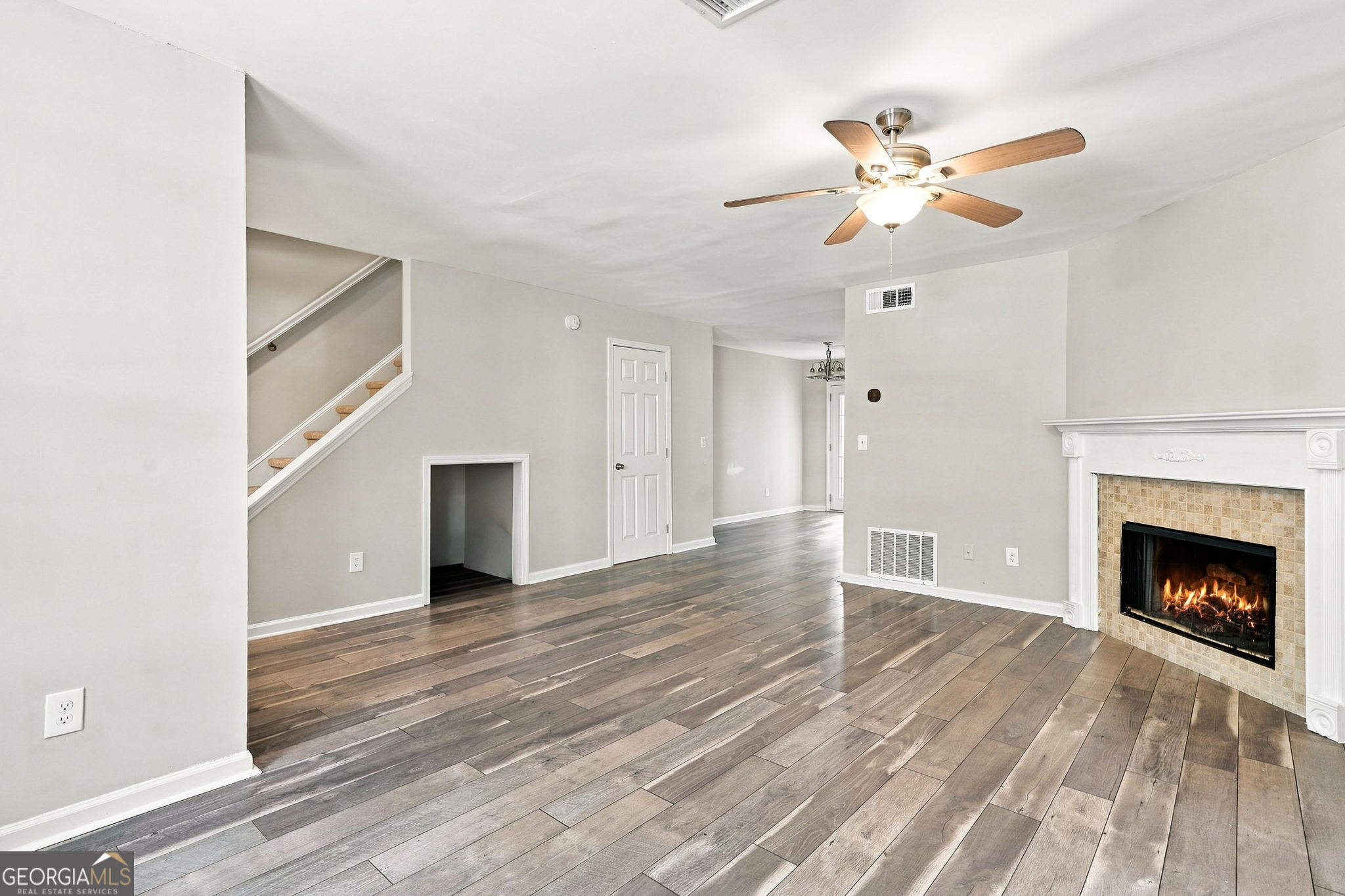 6422 Wedgeview Drive Property Photo 9
