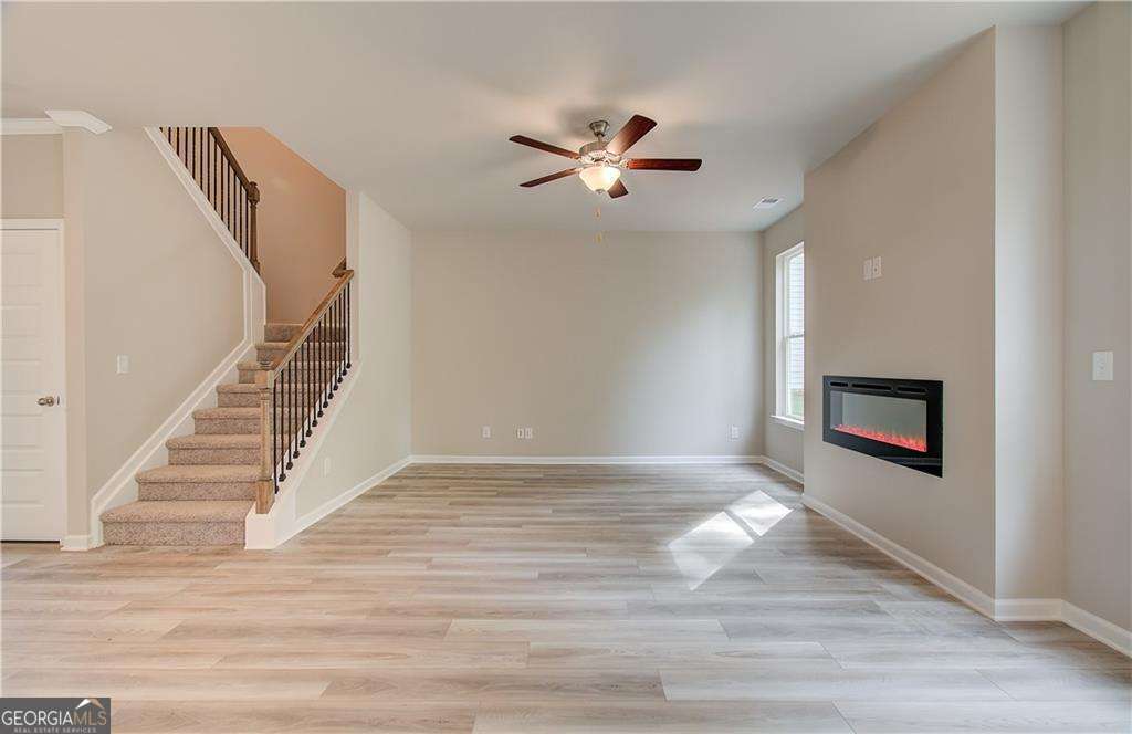 1152 Bodega Loop Property Photo 8