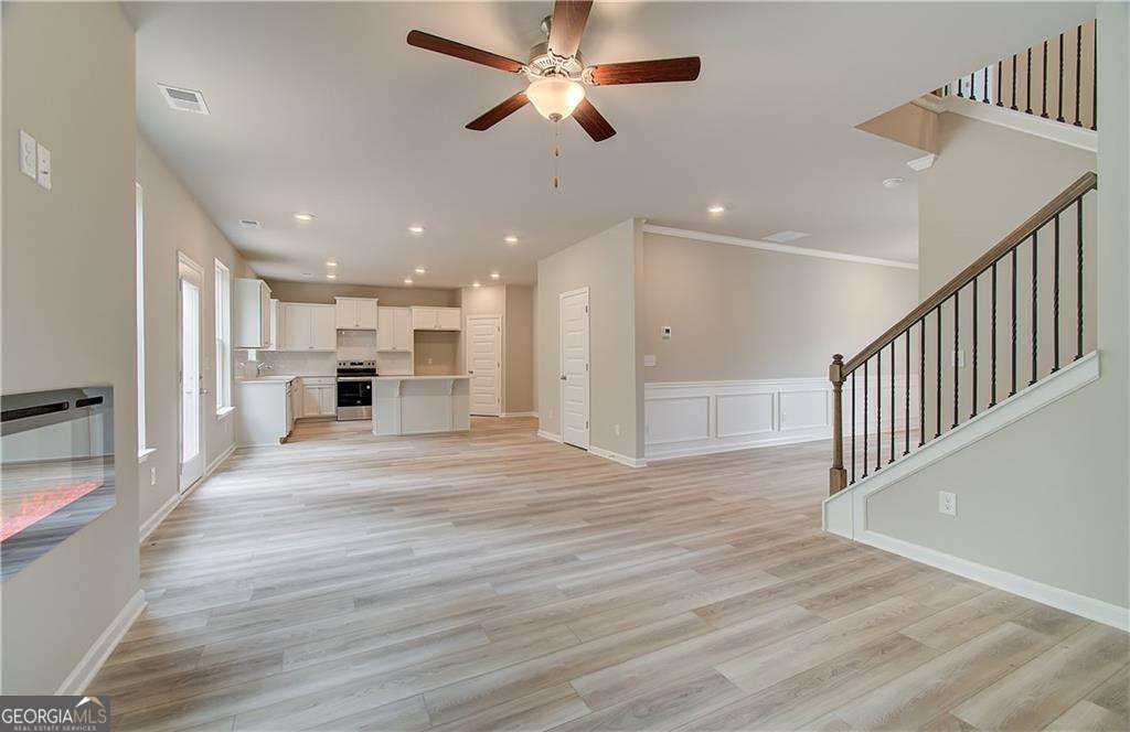 1152 Bodega Loop Property Photo 9