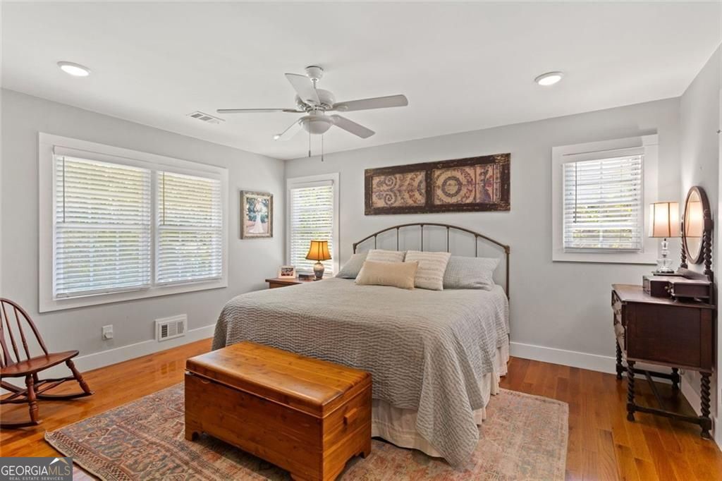 3662 Twin Oaks Drive Se Property Photo 5