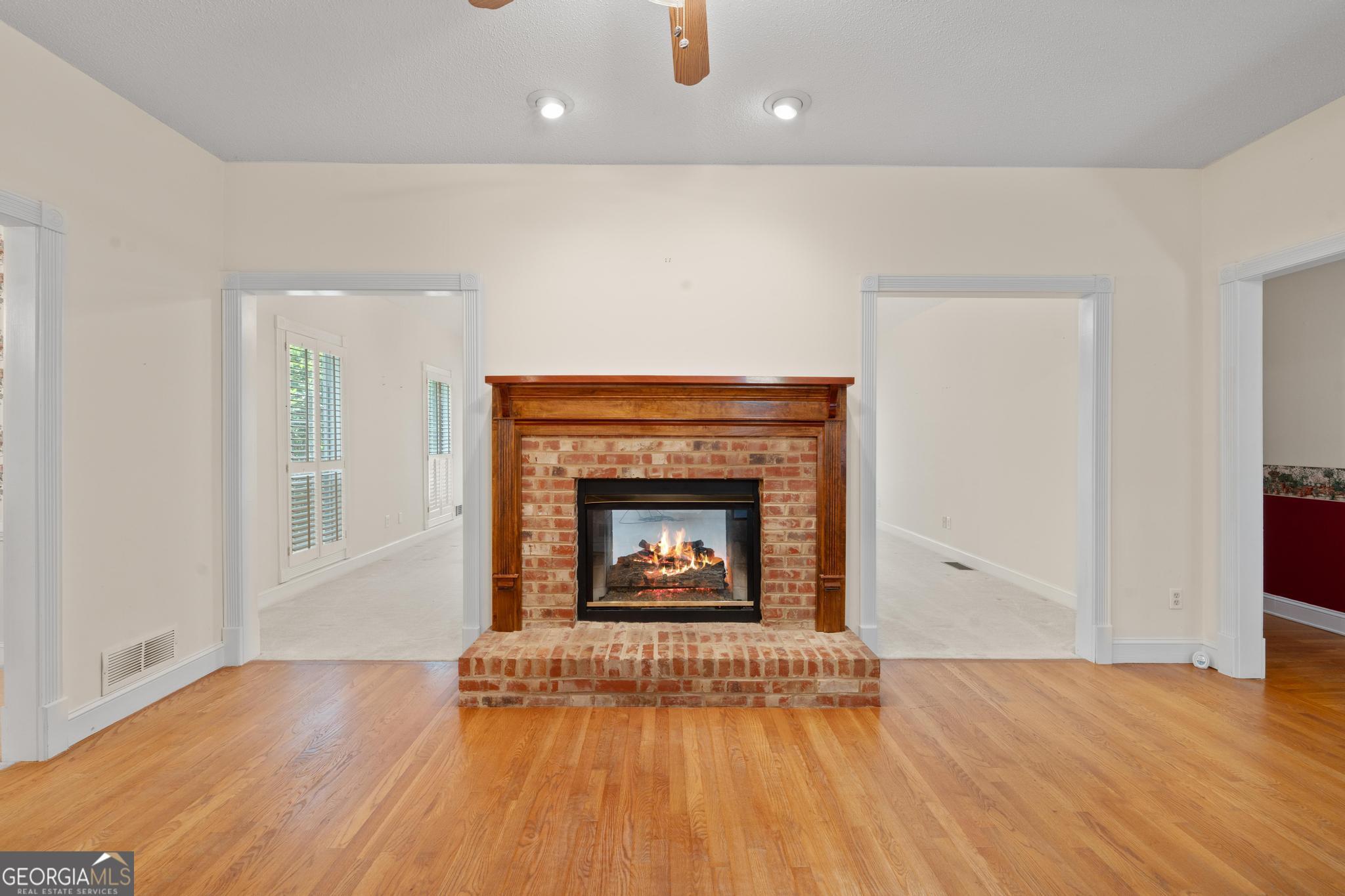 285 Hillview Road Property Photo 8