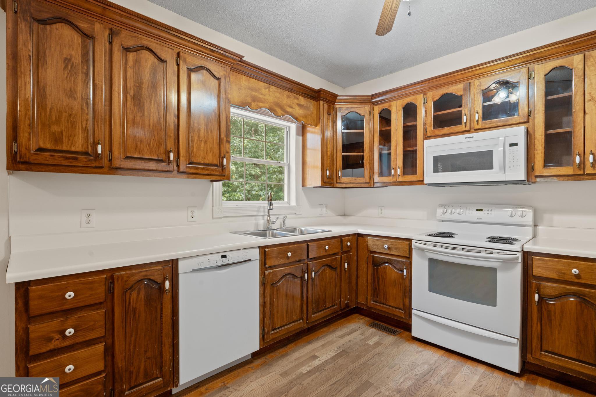 285 Hillview Road Property Photo 11