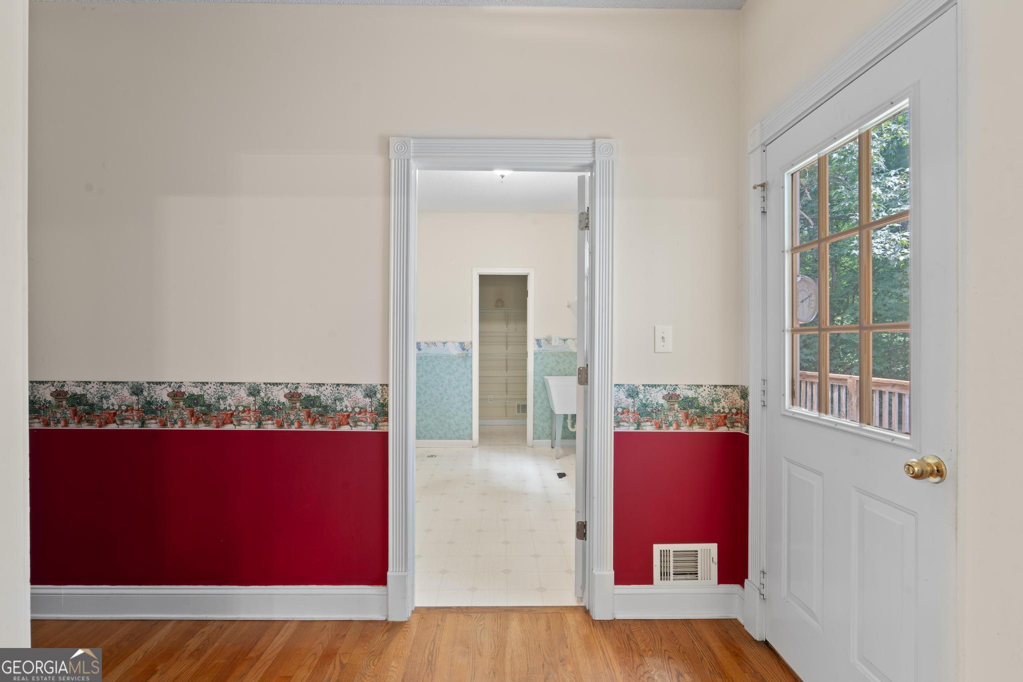 285 Hillview Road Property Photo 17