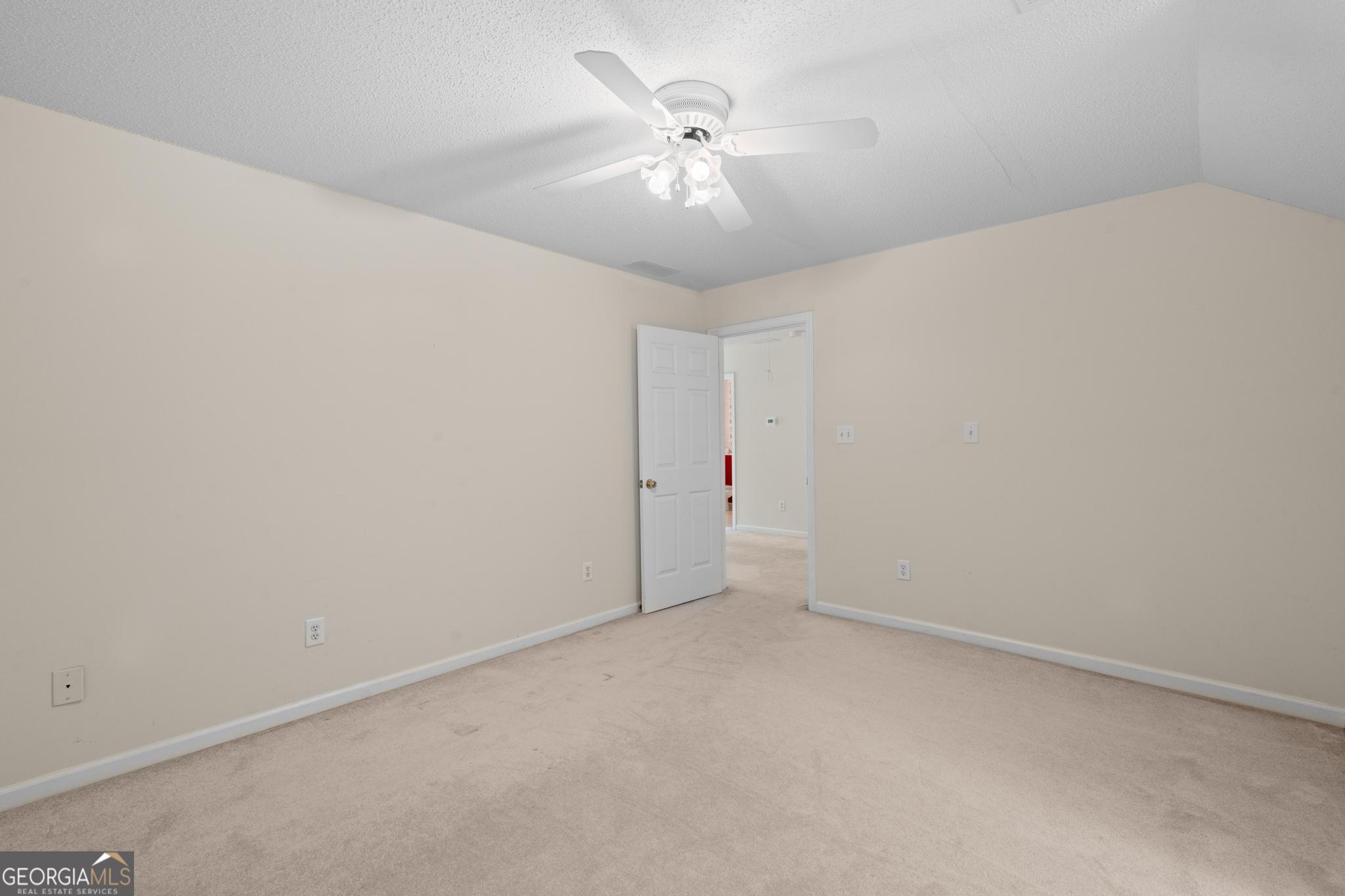285 Hillview Road Property Photo 34