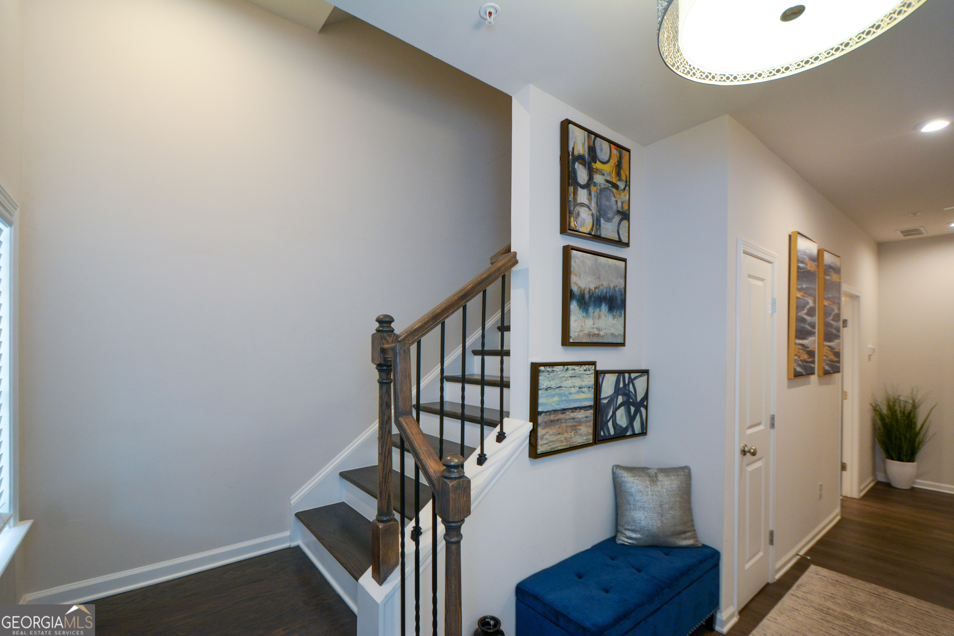 6605 Brooklyn Court Se Property Photo 2