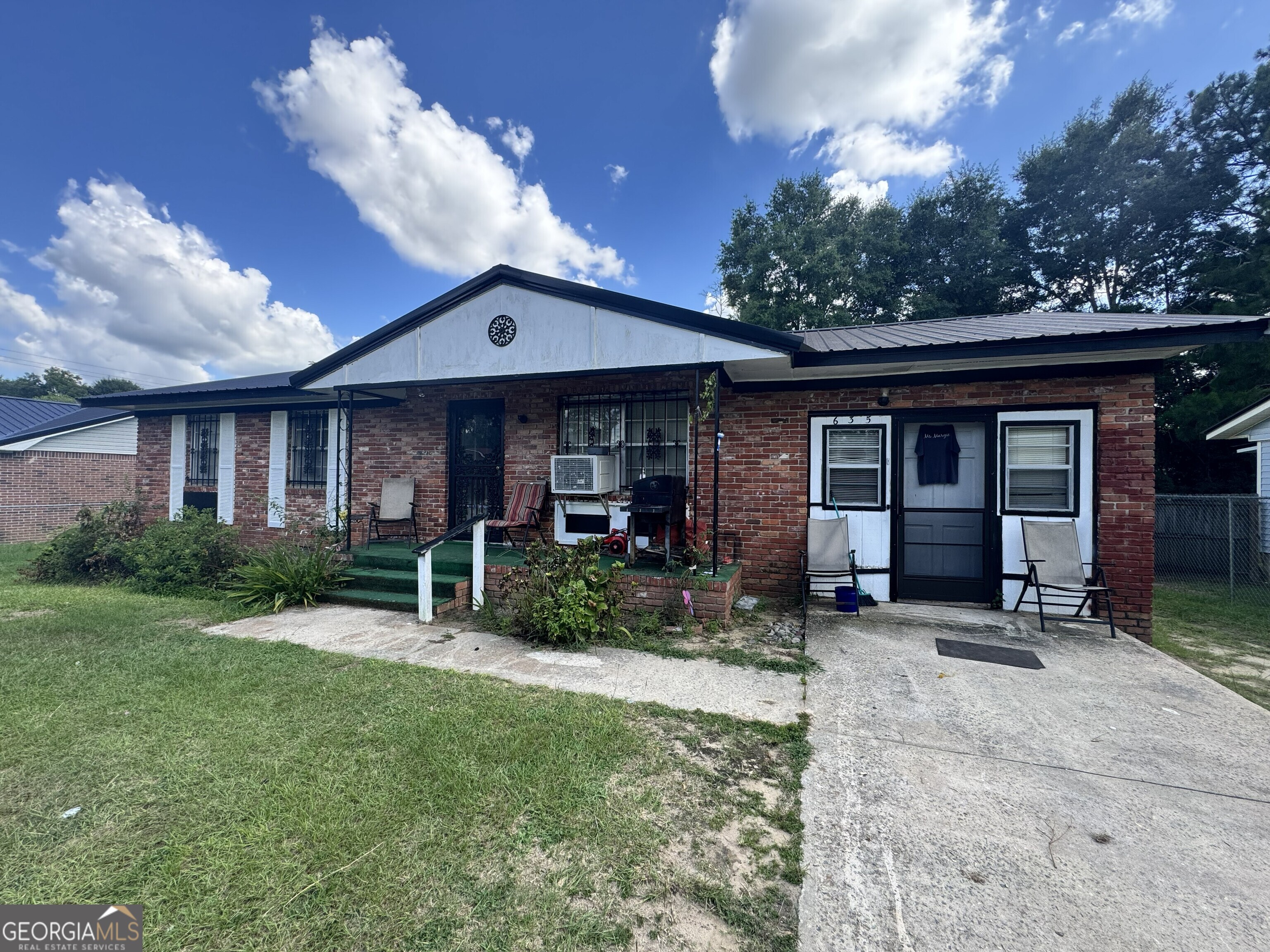 635 Majestic Lane Property Photo 1