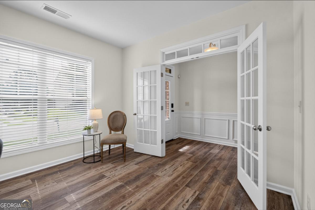 6095 Overleaf Terrace Property Photo 14