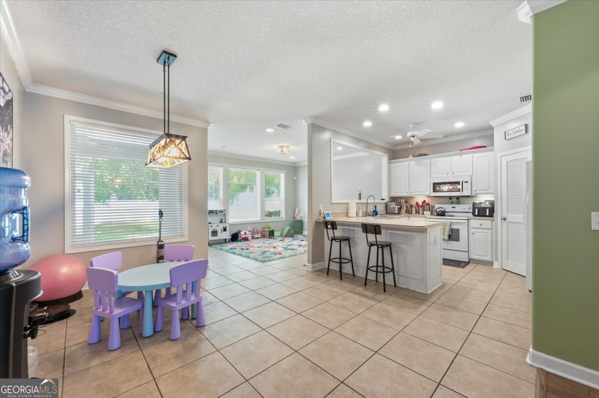 107 Renee Drive Property Photo 8