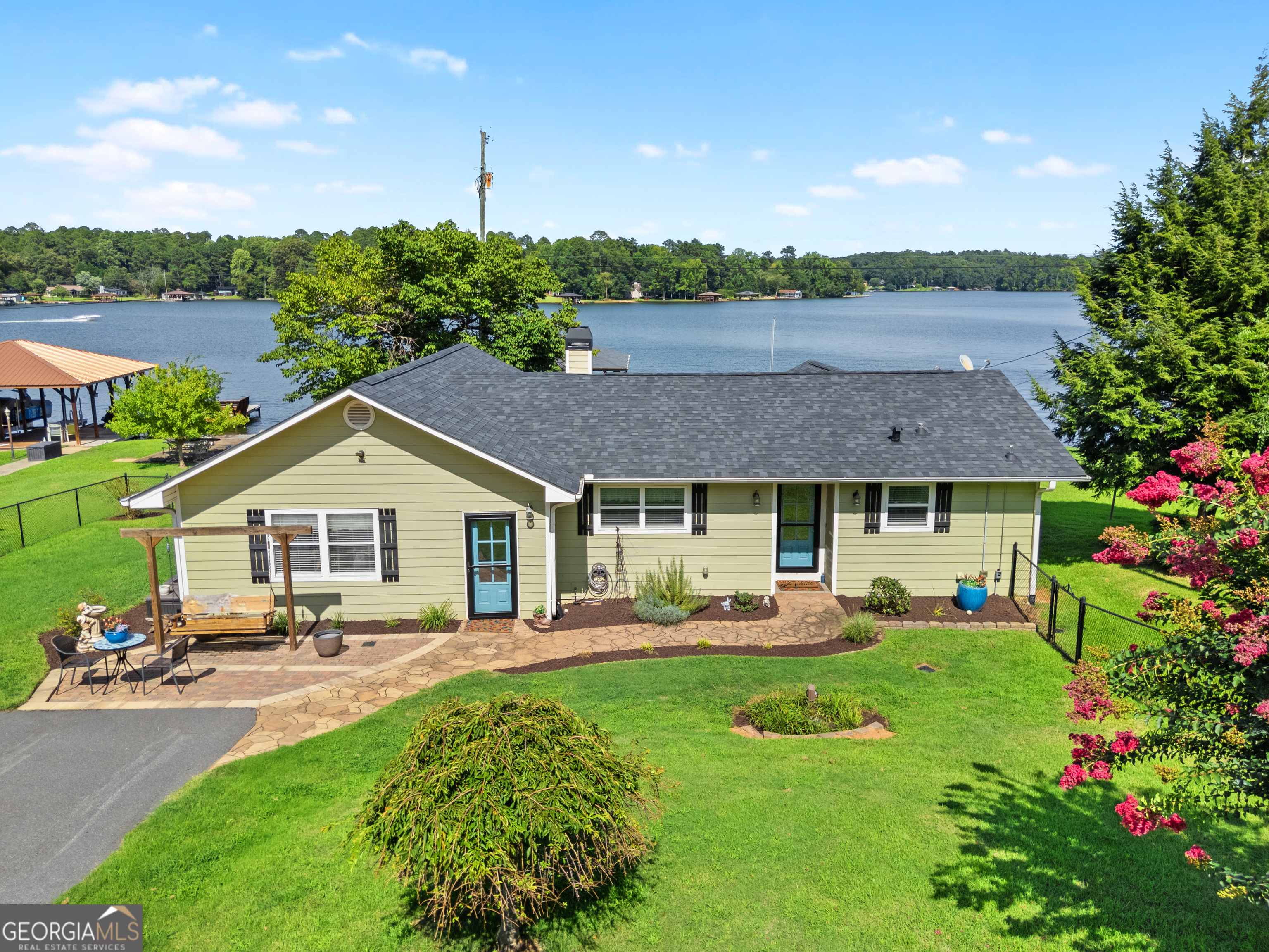 276 Roberts Point Road Property Photo 1