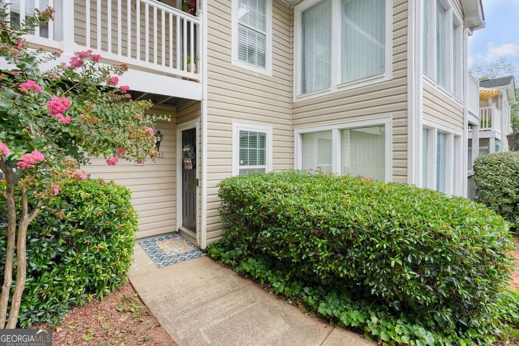 702 Augusta Drive SE Property Photo 1