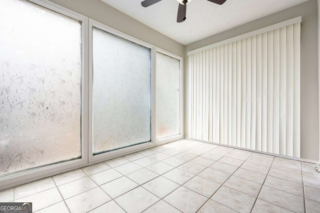 702 Augusta Drive Se Property Photo 10