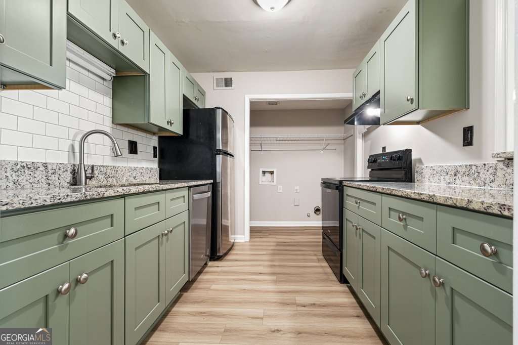 702 Augusta Drive Se Property Photo 17