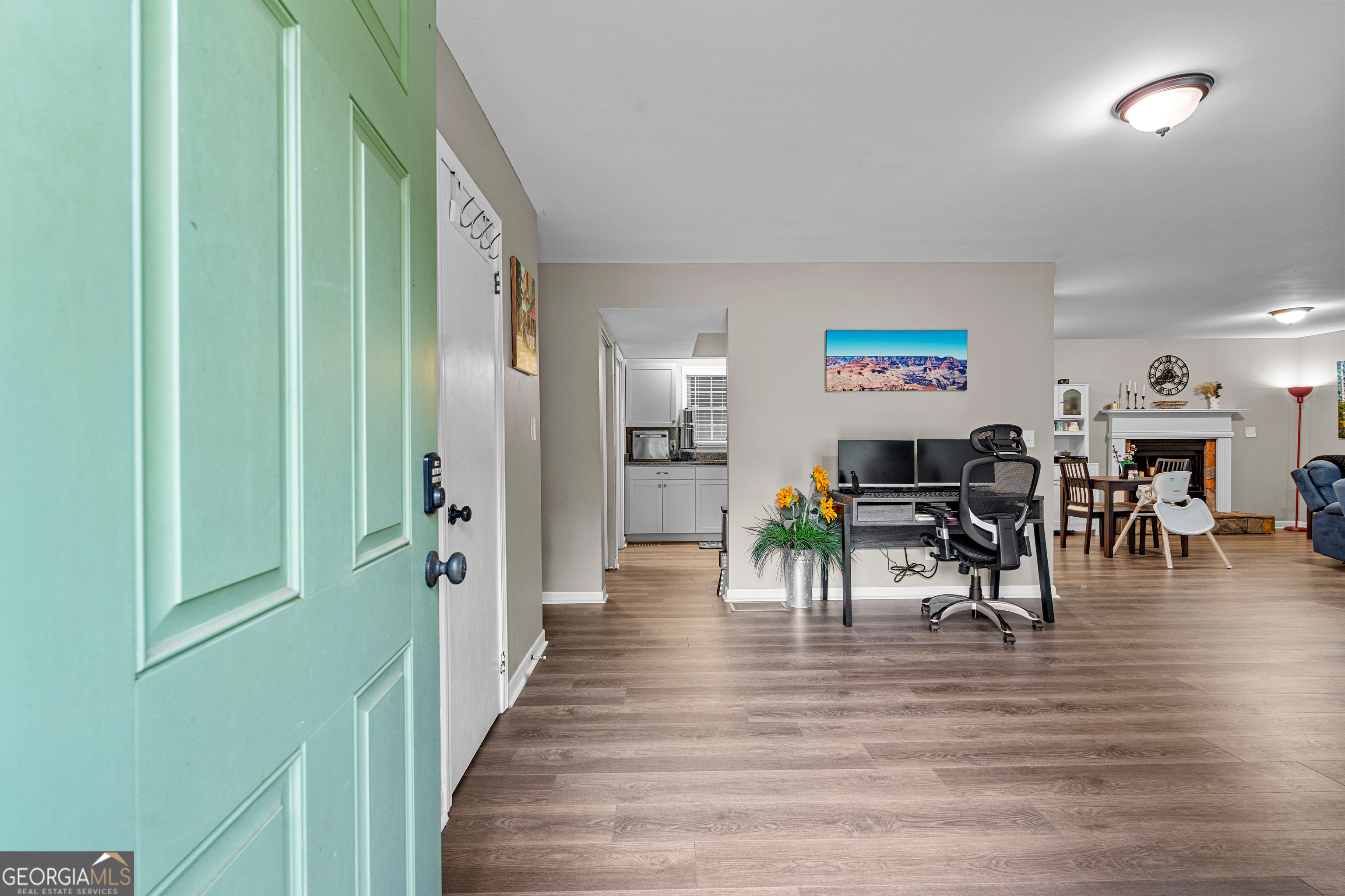 859 King Drive Se Property Photo 2