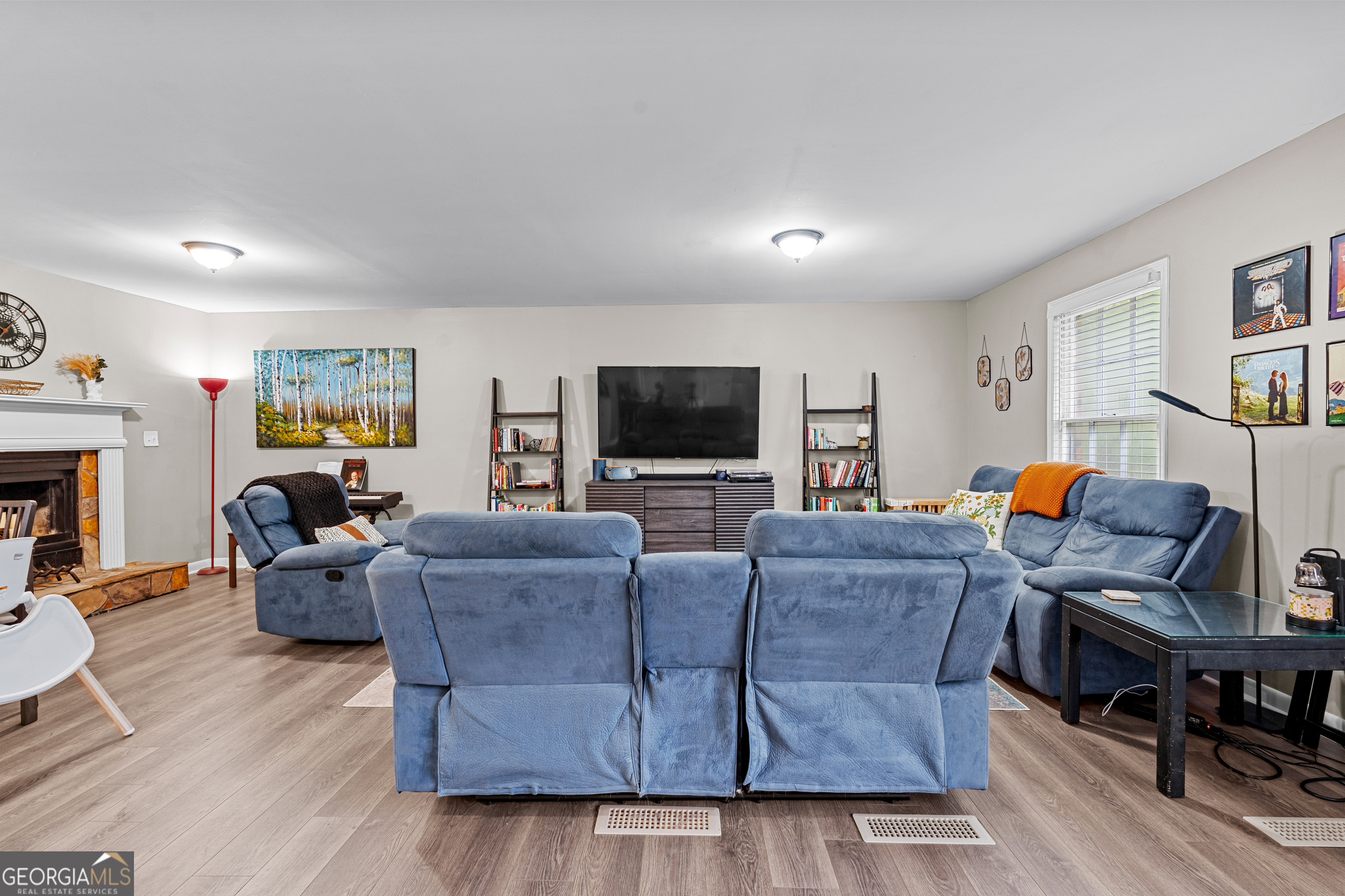 859 King Drive Se Property Photo 10
