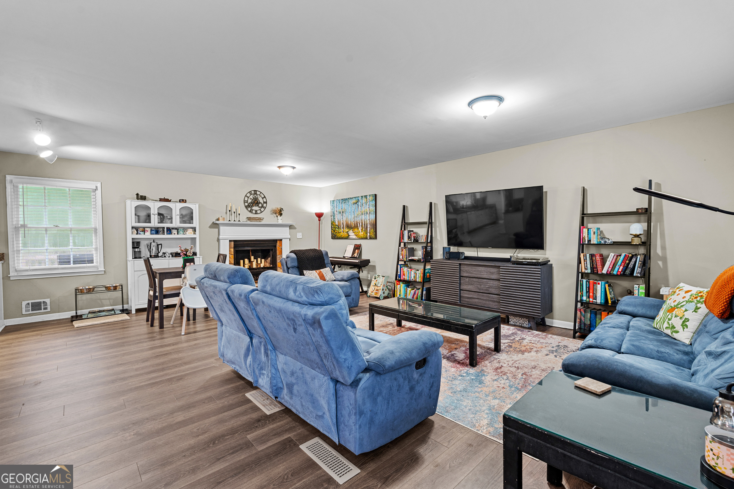 859 King Drive Se Property Photo 11