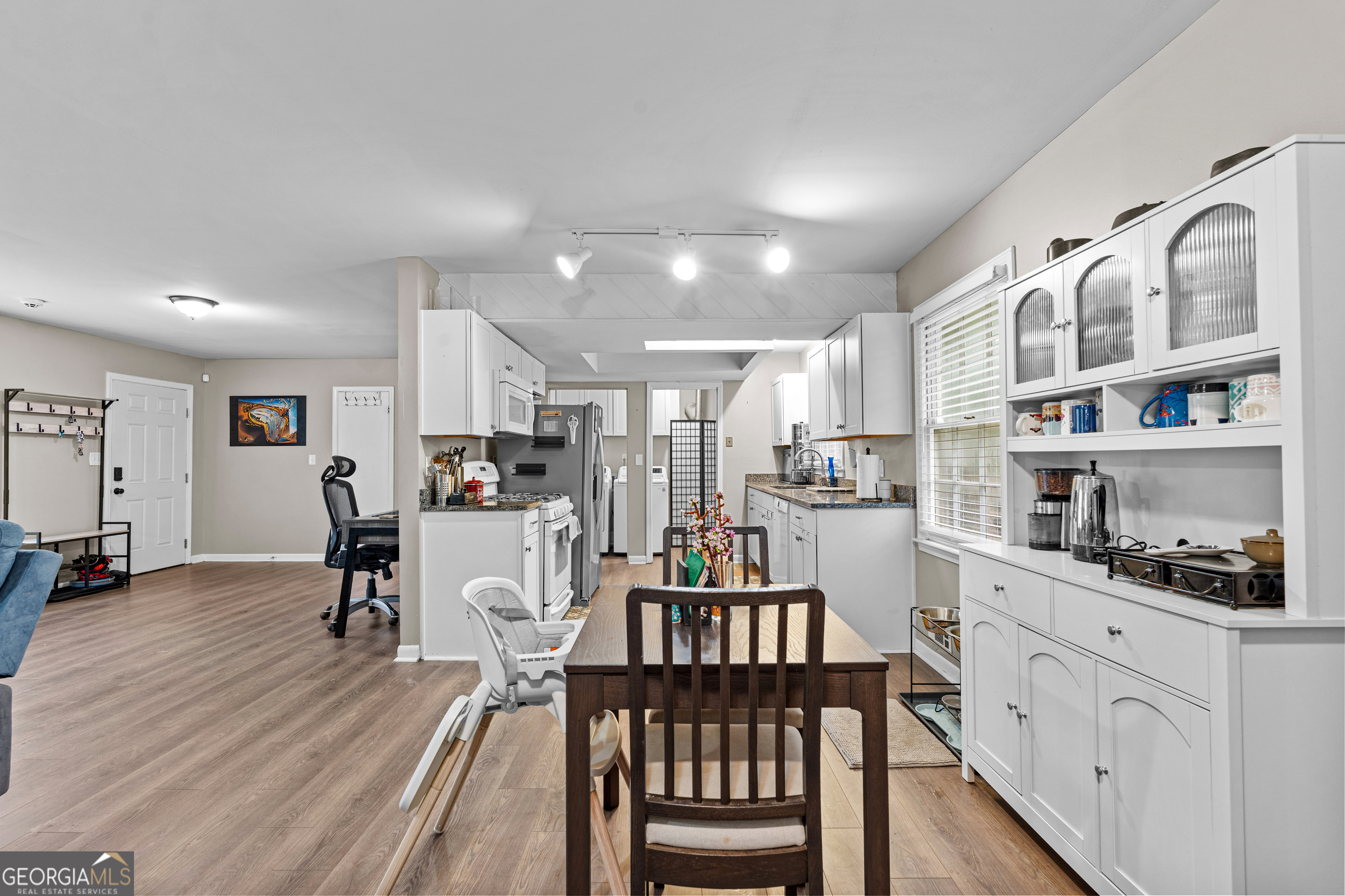 859 King Drive Se Property Photo 13