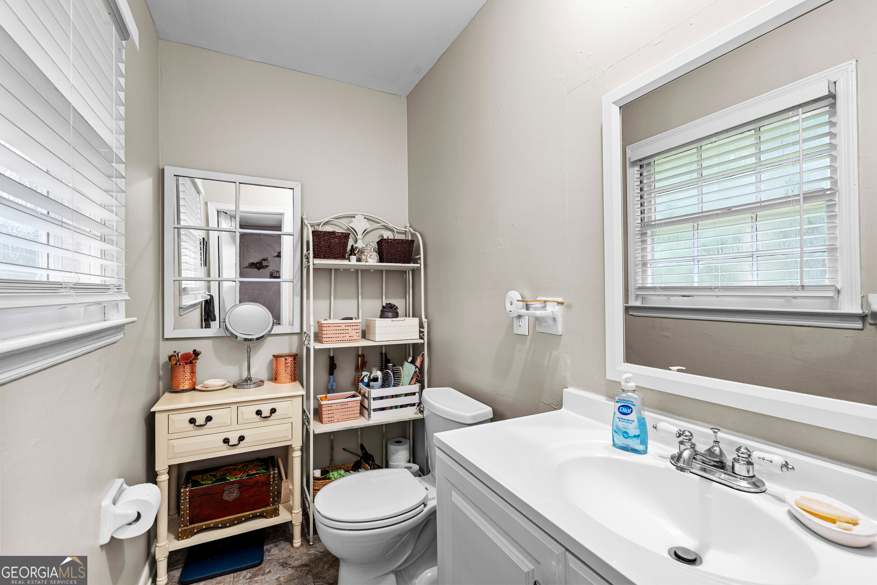 859 King Drive Se Property Photo 23