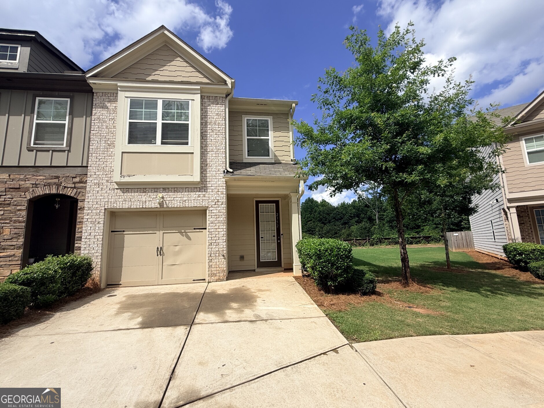 2352 Rolling Trail Property Photo 1