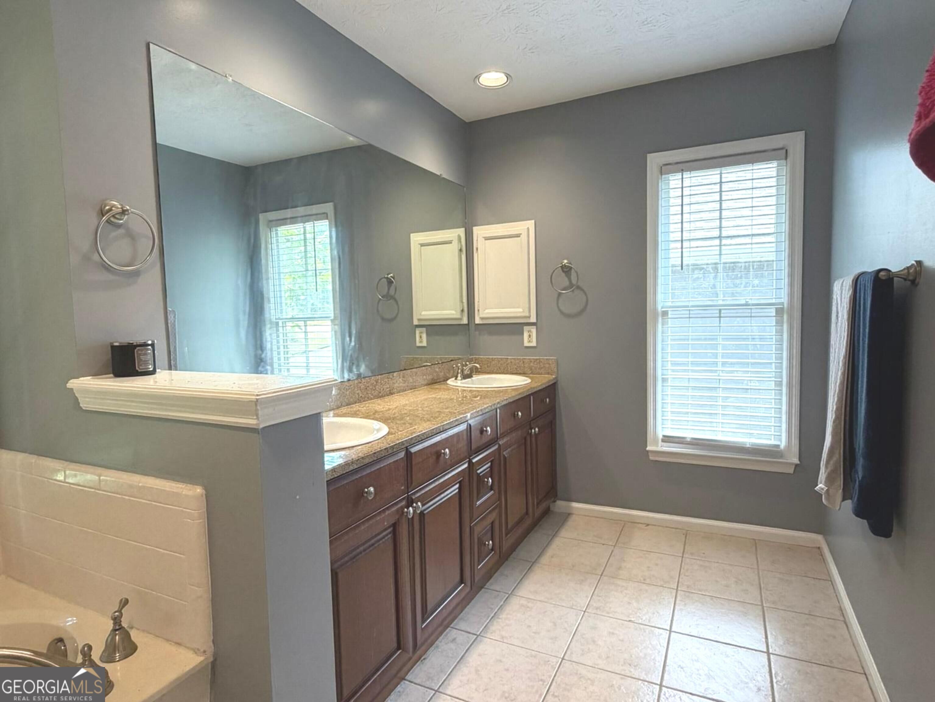 595 Mountain Harbor Property Photo 13