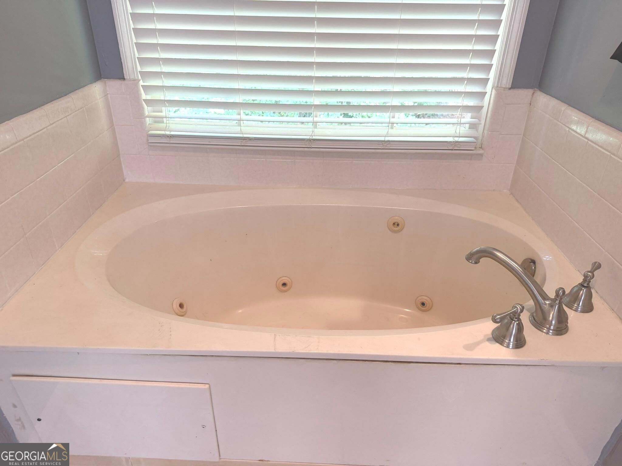 595 Mountain Harbor Property Photo 14