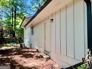 562 Roxbury Drive Property Photo 2