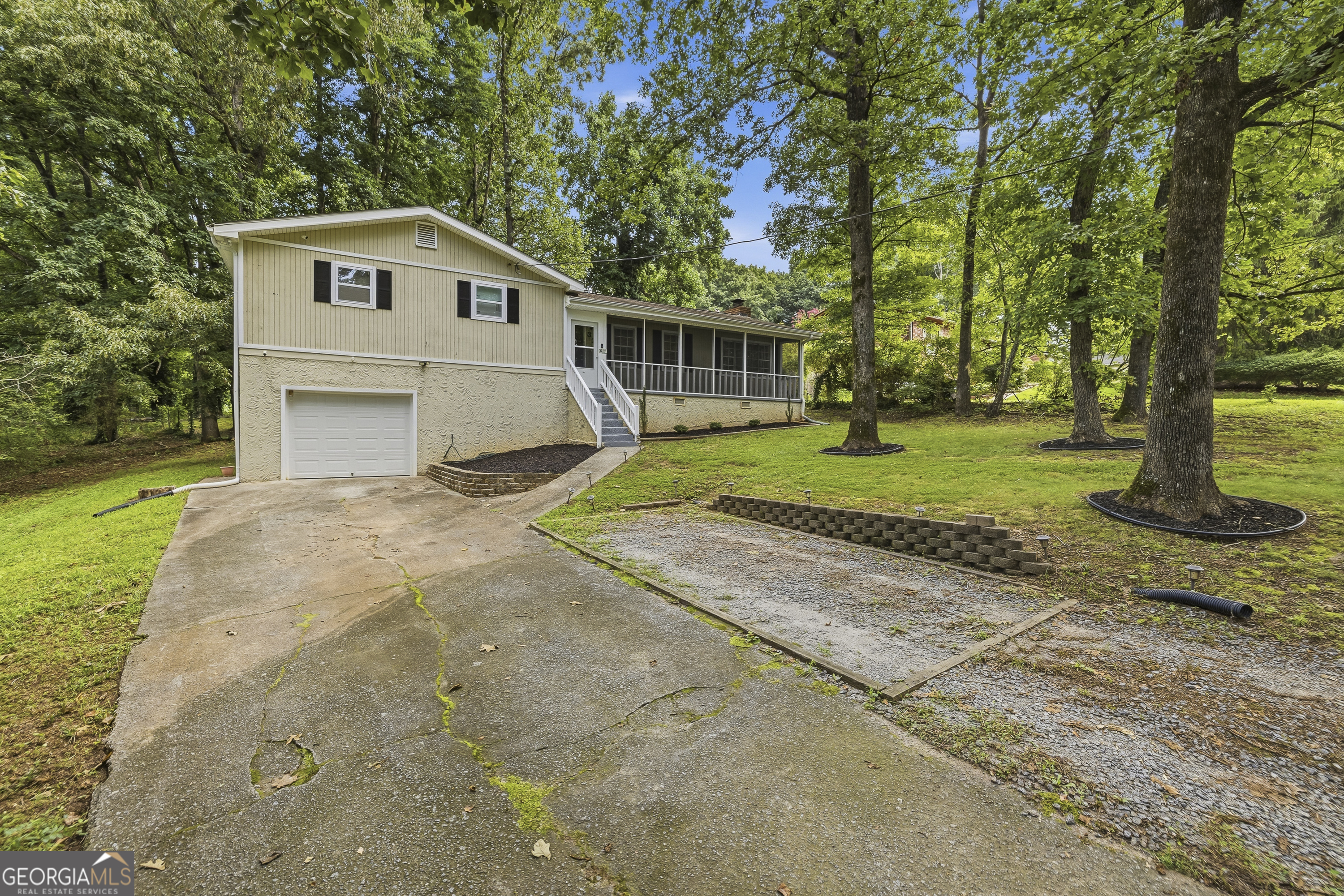 326 Princess Avenue Property Photo 1
