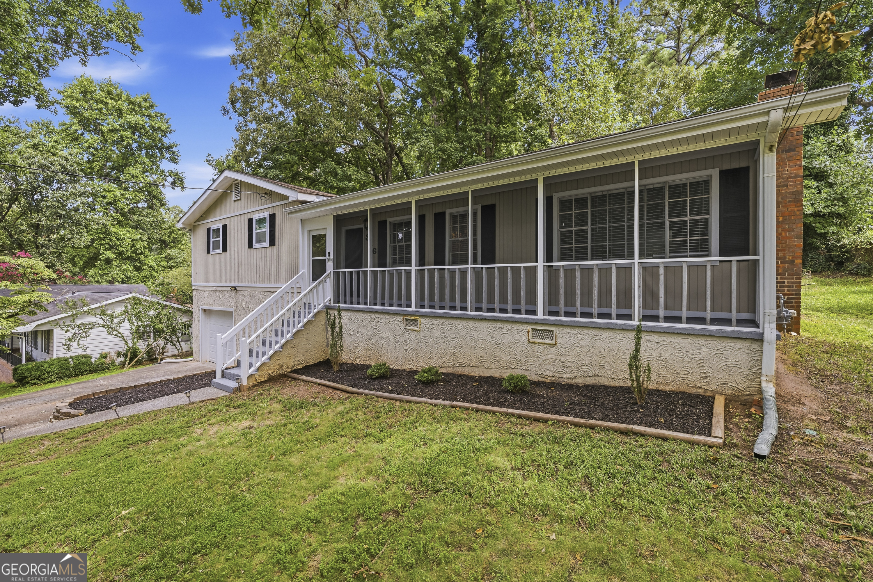 326 Princess Avenue Property Photo 4