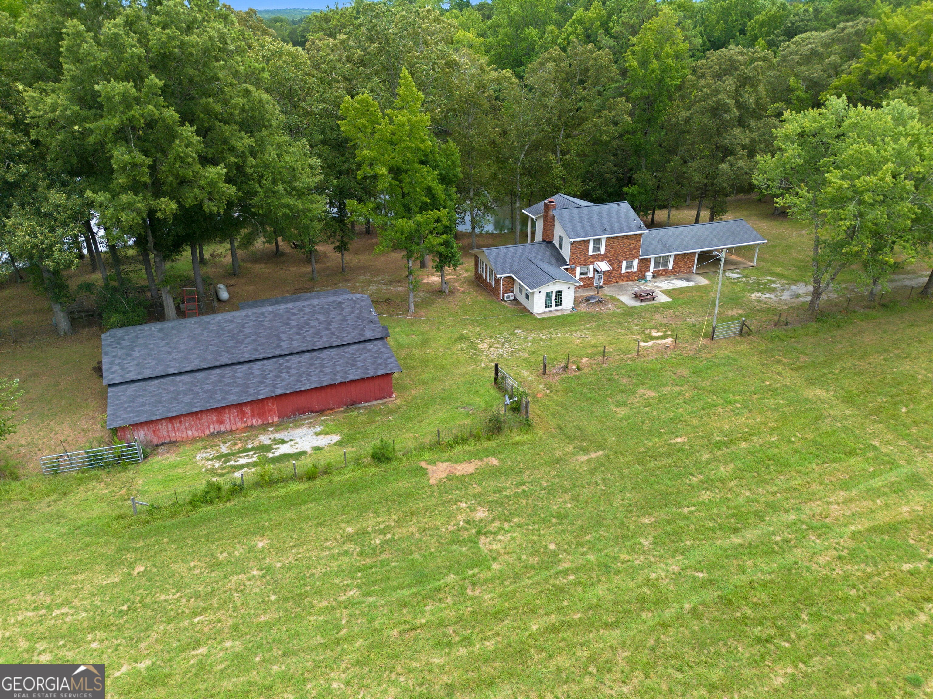 607 Grant Road Property Photo 11