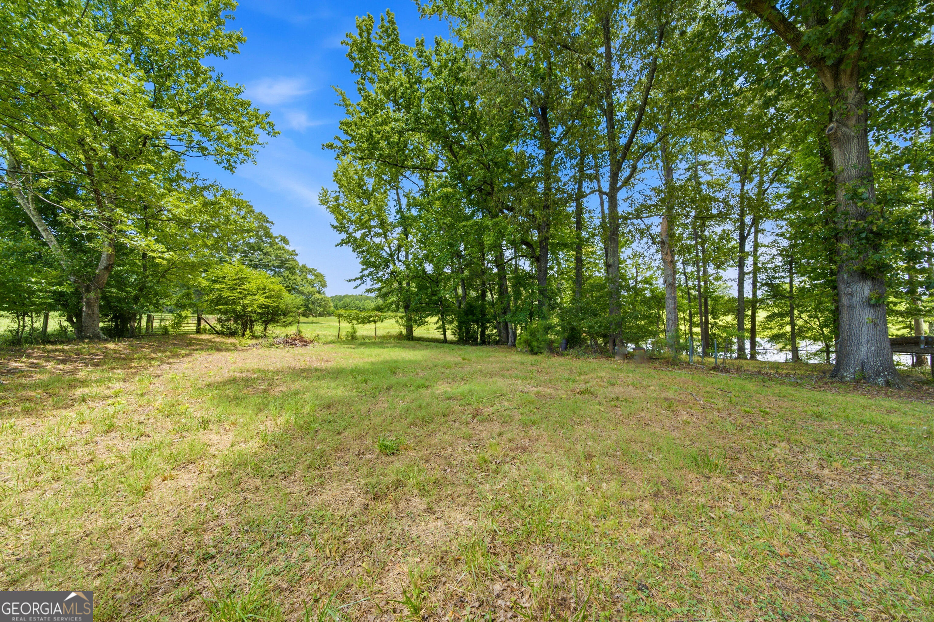 607 Grant Road Property Photo 13