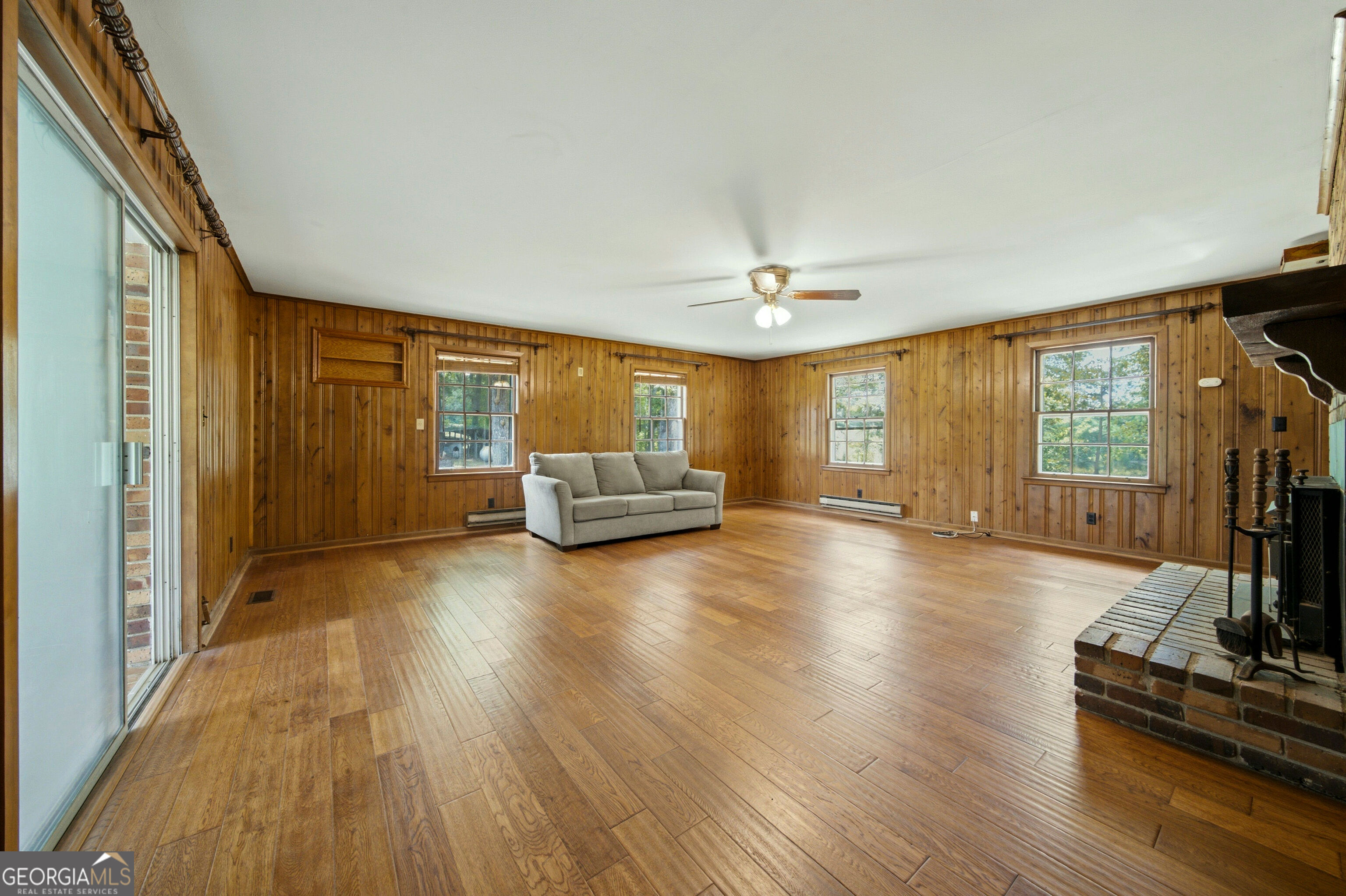 607 Grant Road Property Photo 31