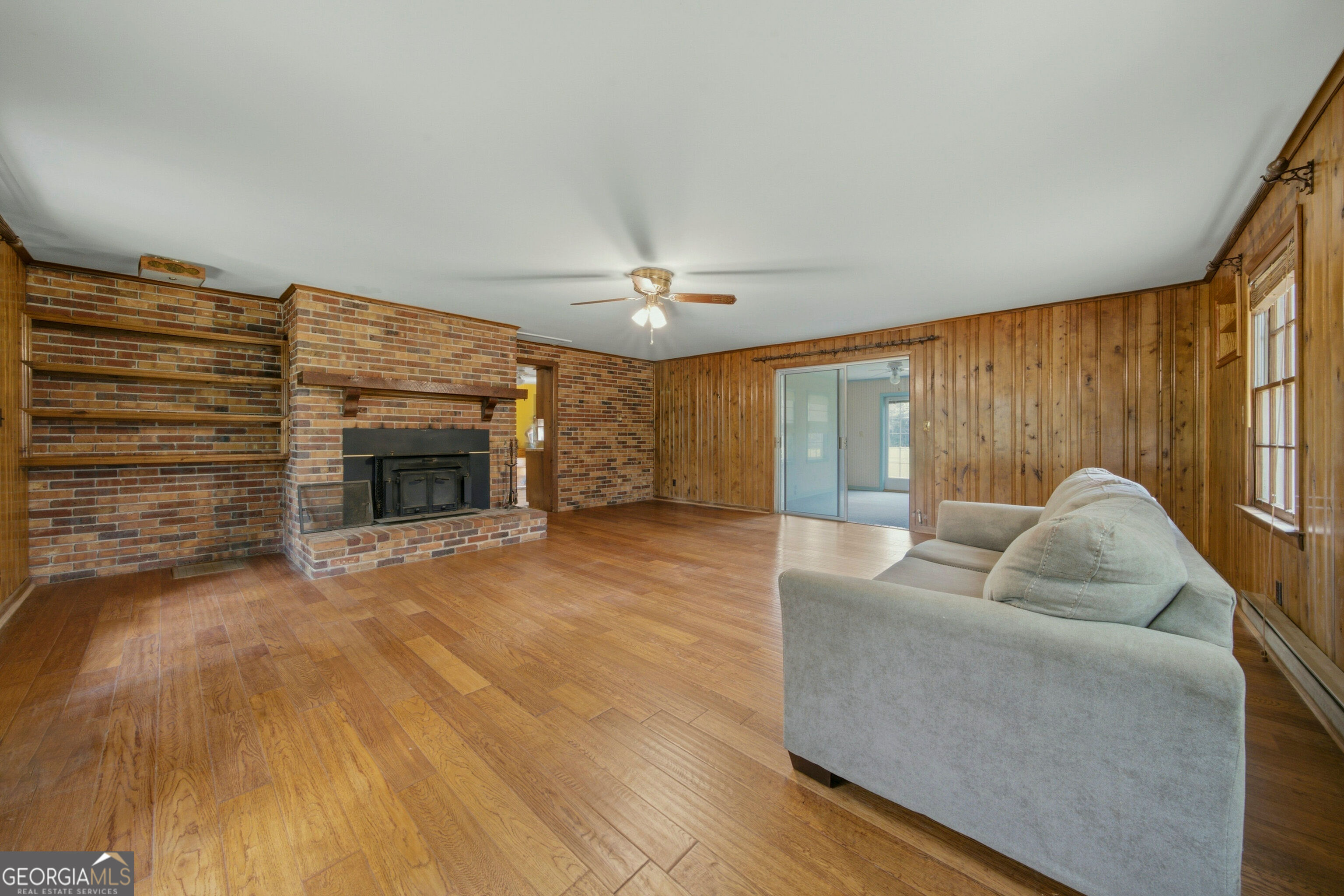 607 Grant Road Property Photo 32