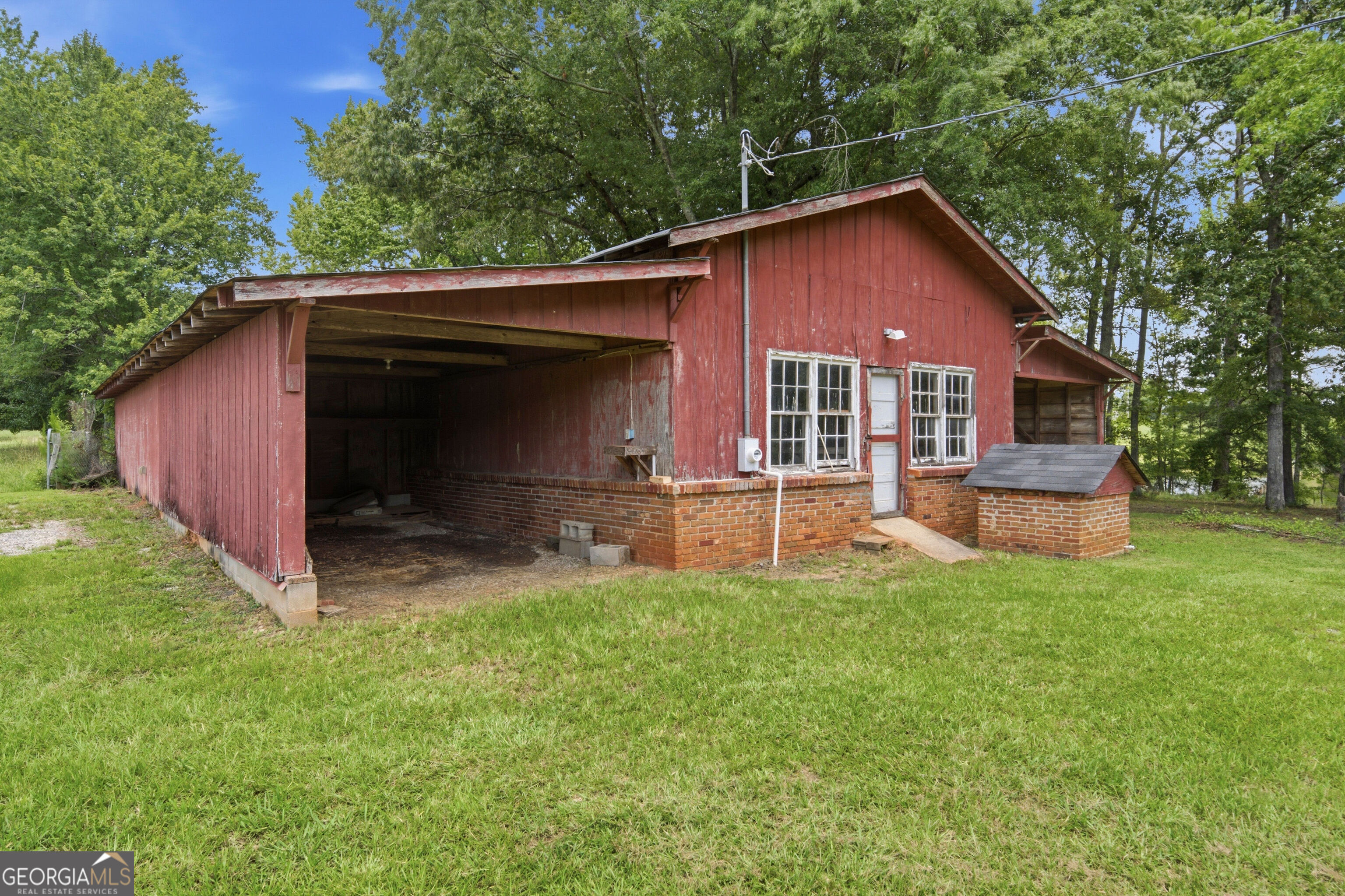 607 Grant Road Property Photo 38