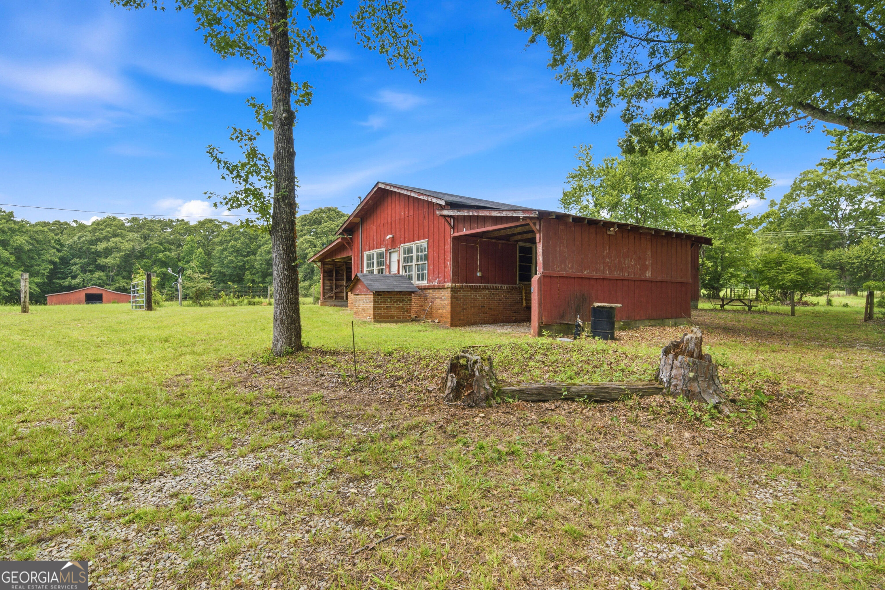 607 Grant Road Property Photo 39