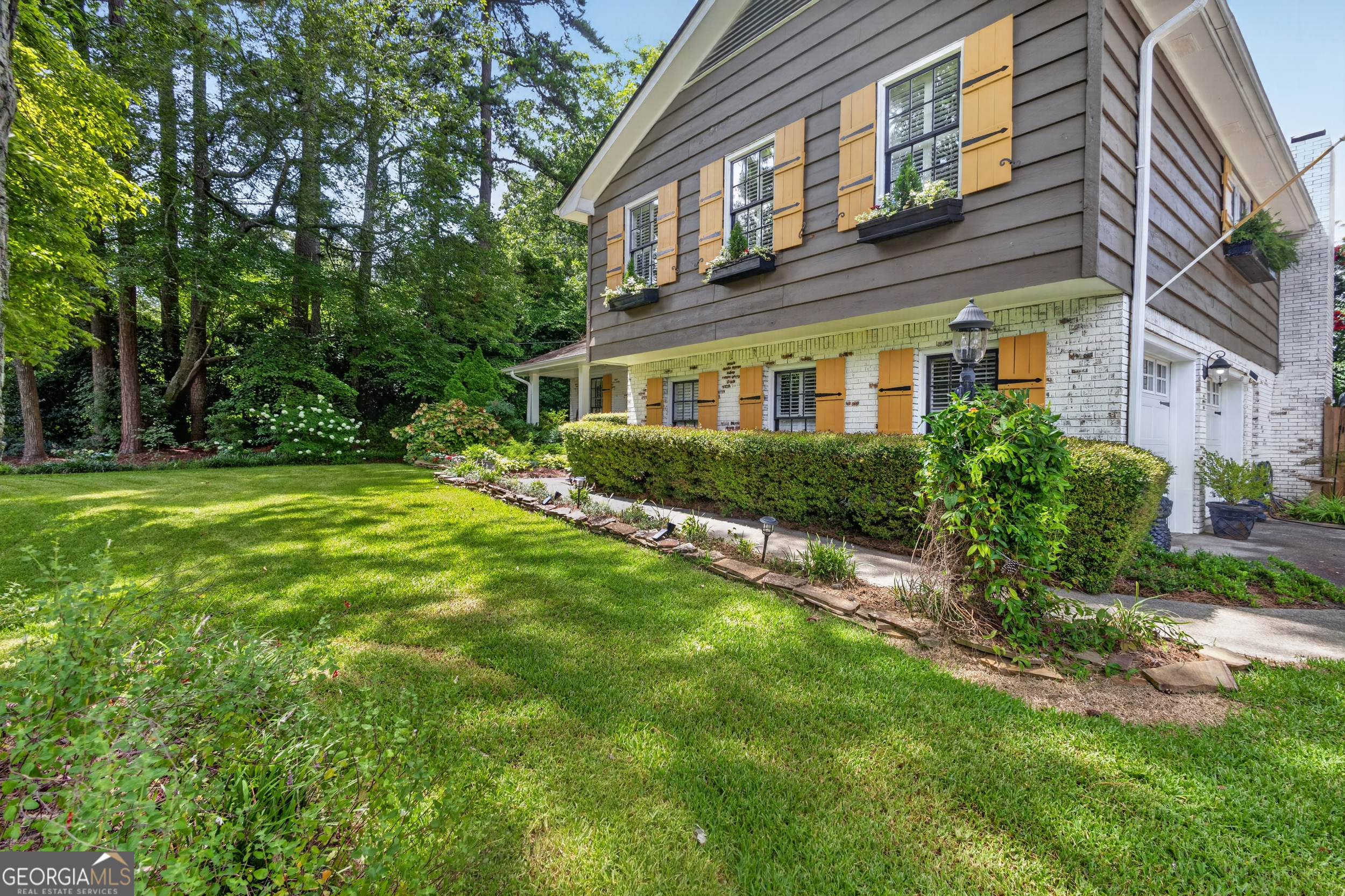 1701 Driftwood Place Property Photo 3