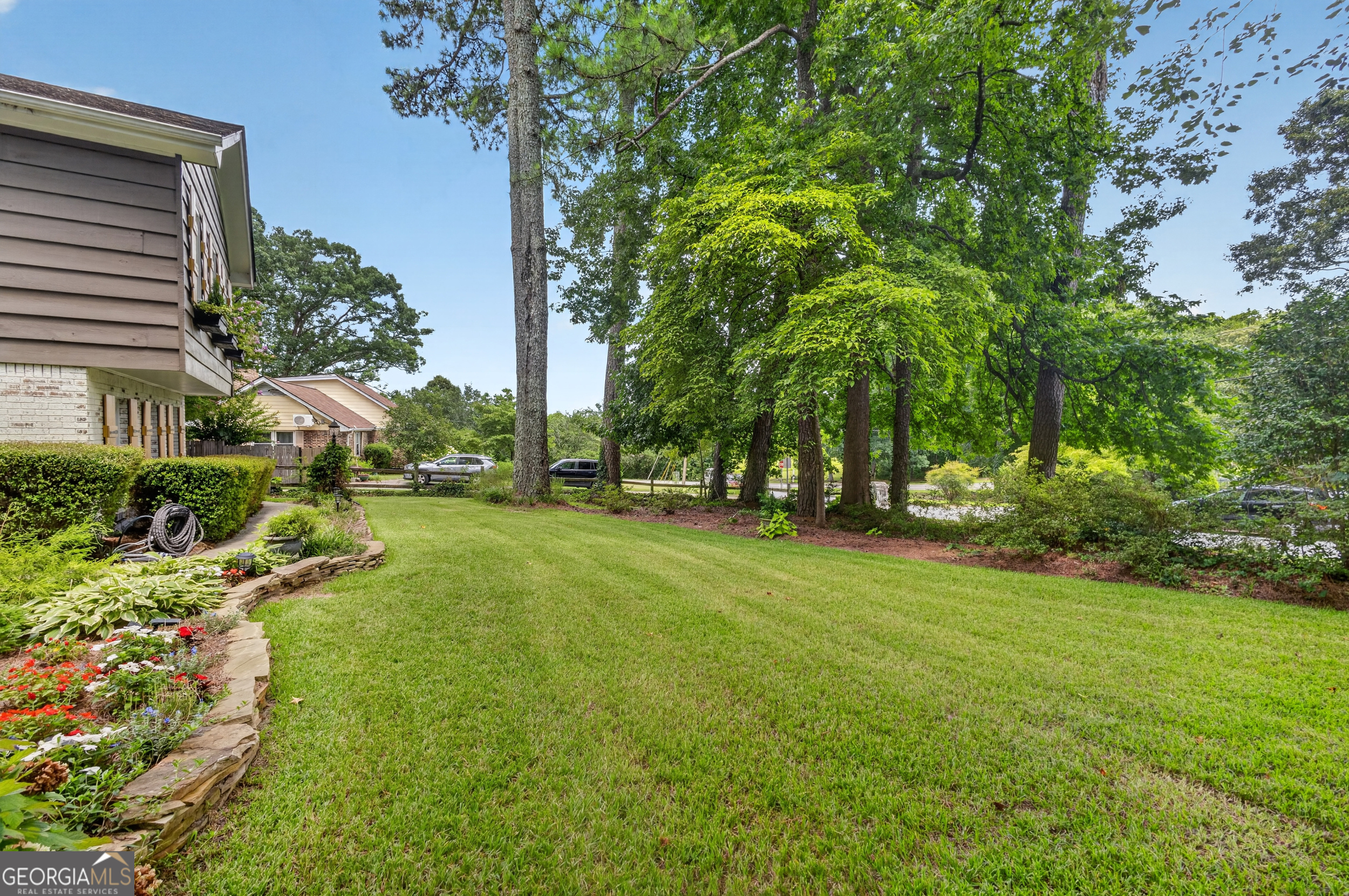 1701 Driftwood Place Property Photo 4