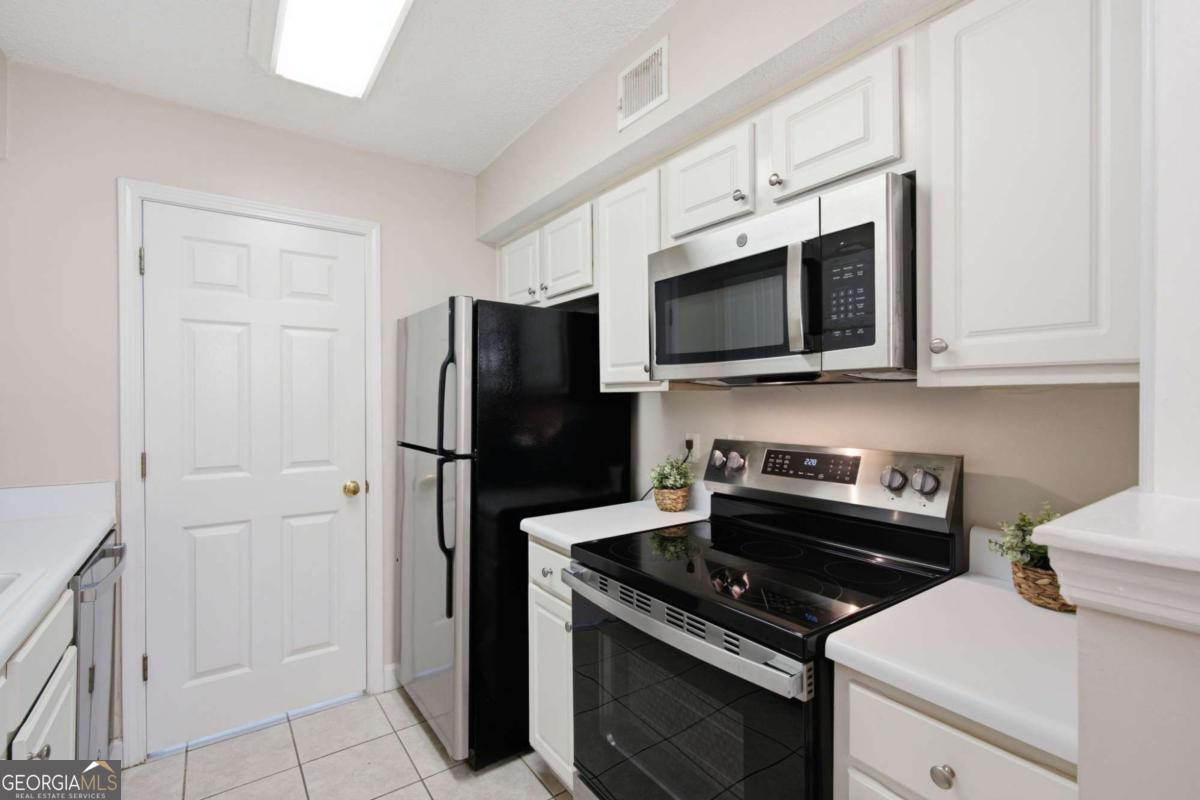 1016 Wingate Way # 1016 Property Photo 18
