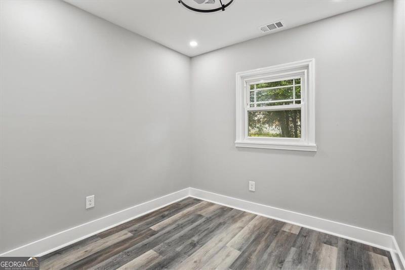 724 Cowan Road Se Property Photo 29