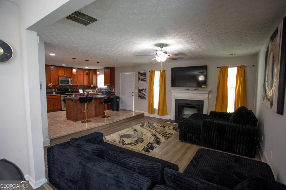 8339 Milam Loop Property Photo 11