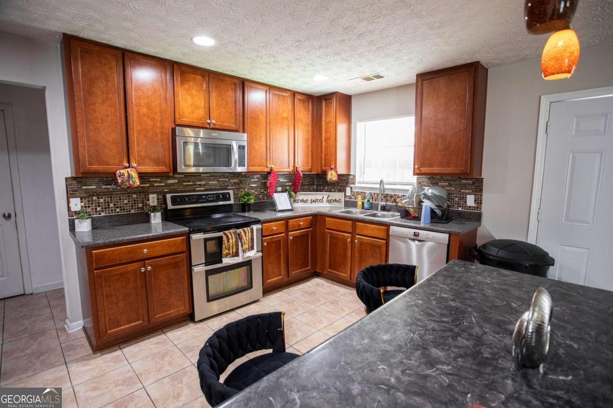8339 Milam Loop Property Photo 16