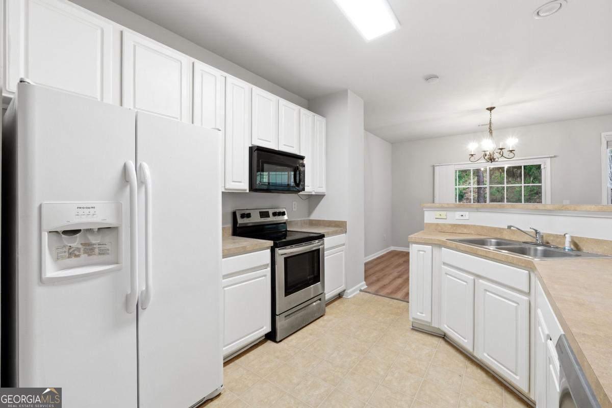 1006 Ivydale Circle Property Photo 7