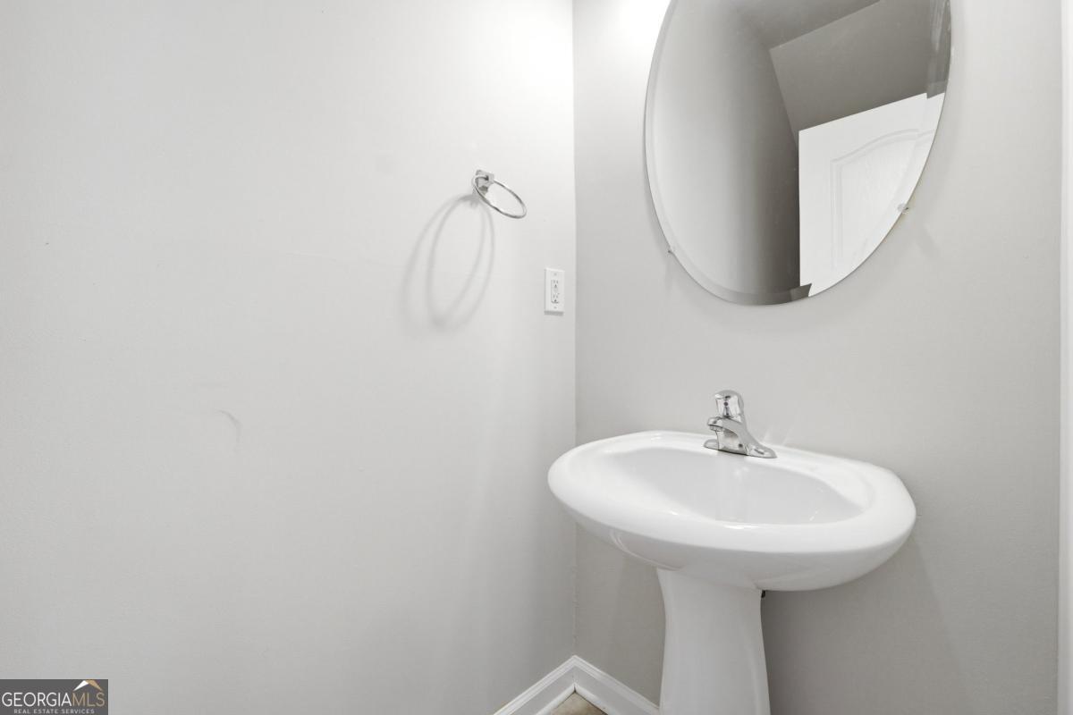 1006 Ivydale Circle Property Photo 10