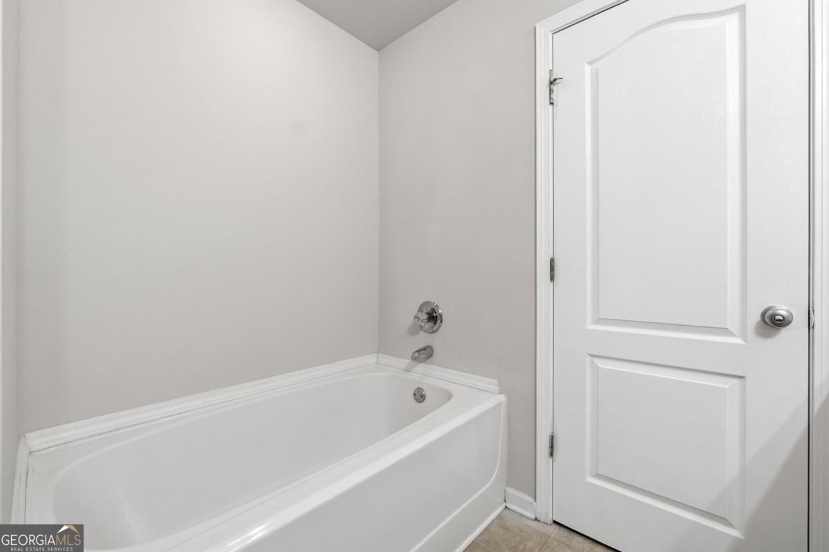 1006 Ivydale Circle Property Photo 16
