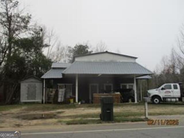 706 N Railroad Avenue Property Photo 1