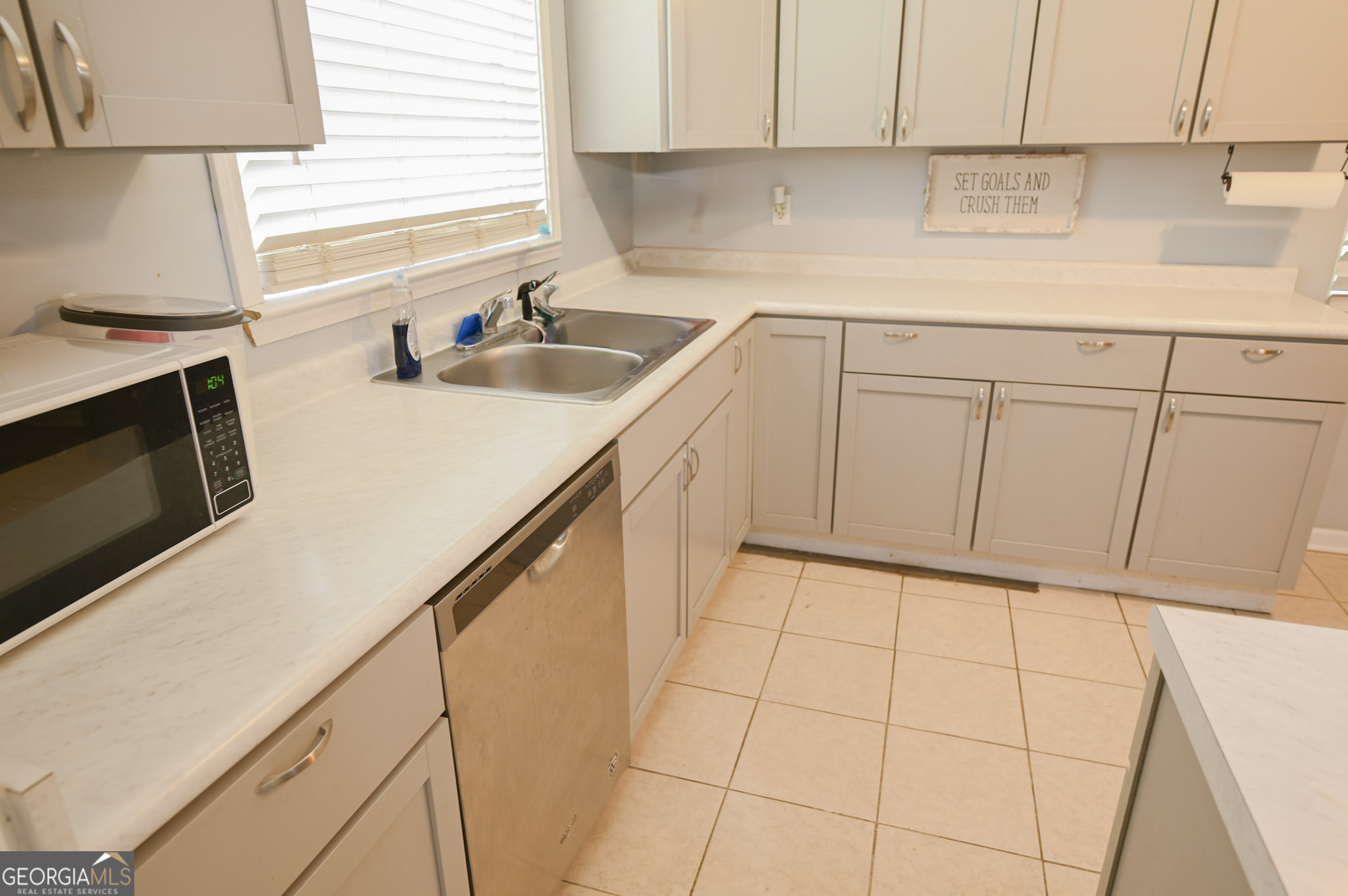 610 Poplar Street Property Photo 13