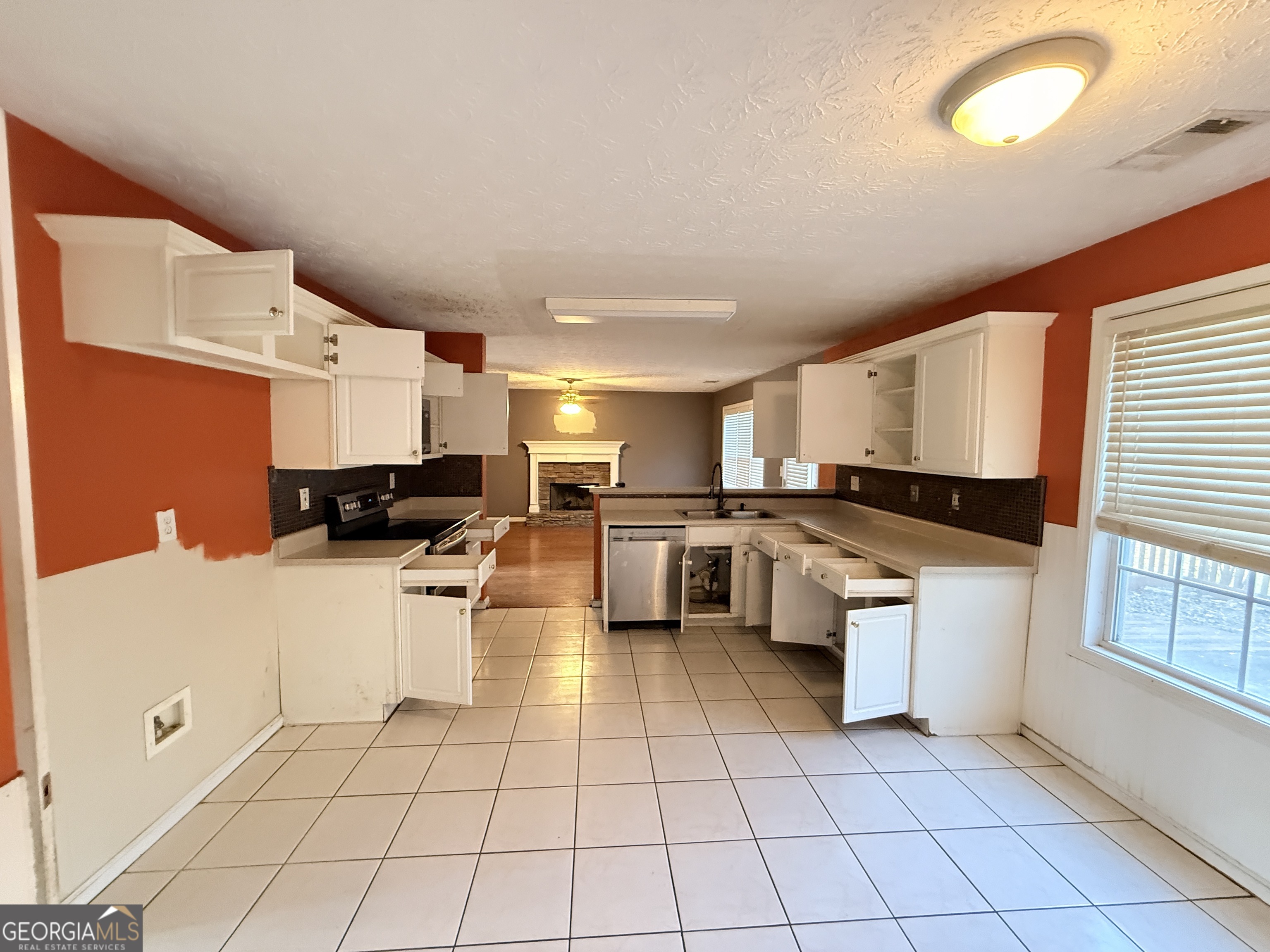 65 Montgomery Court Property Photo 6